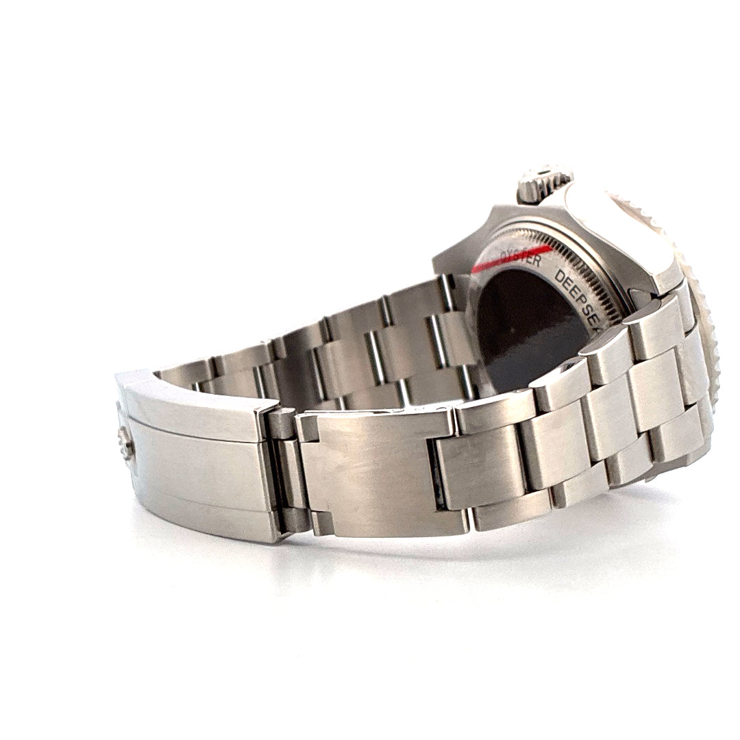 Rolex Sea-Dweller Deepsea Stahlarmband mit Schließe und Gehäuseseite aus gebürstetem Stahl