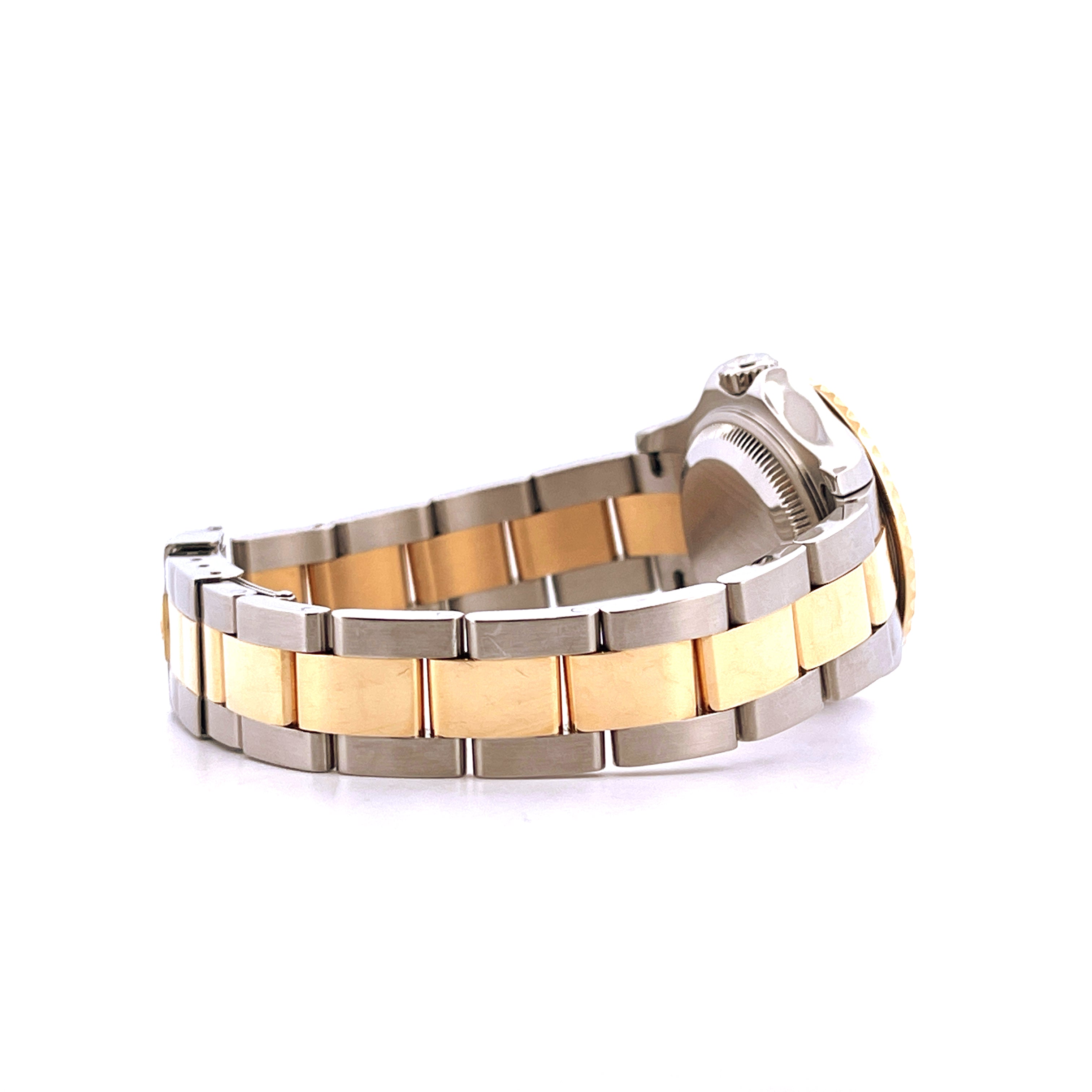 Rolex Yacht-Master 29mm Bicolor Stahl-Gold von der Seite auf weißem Hintergrund