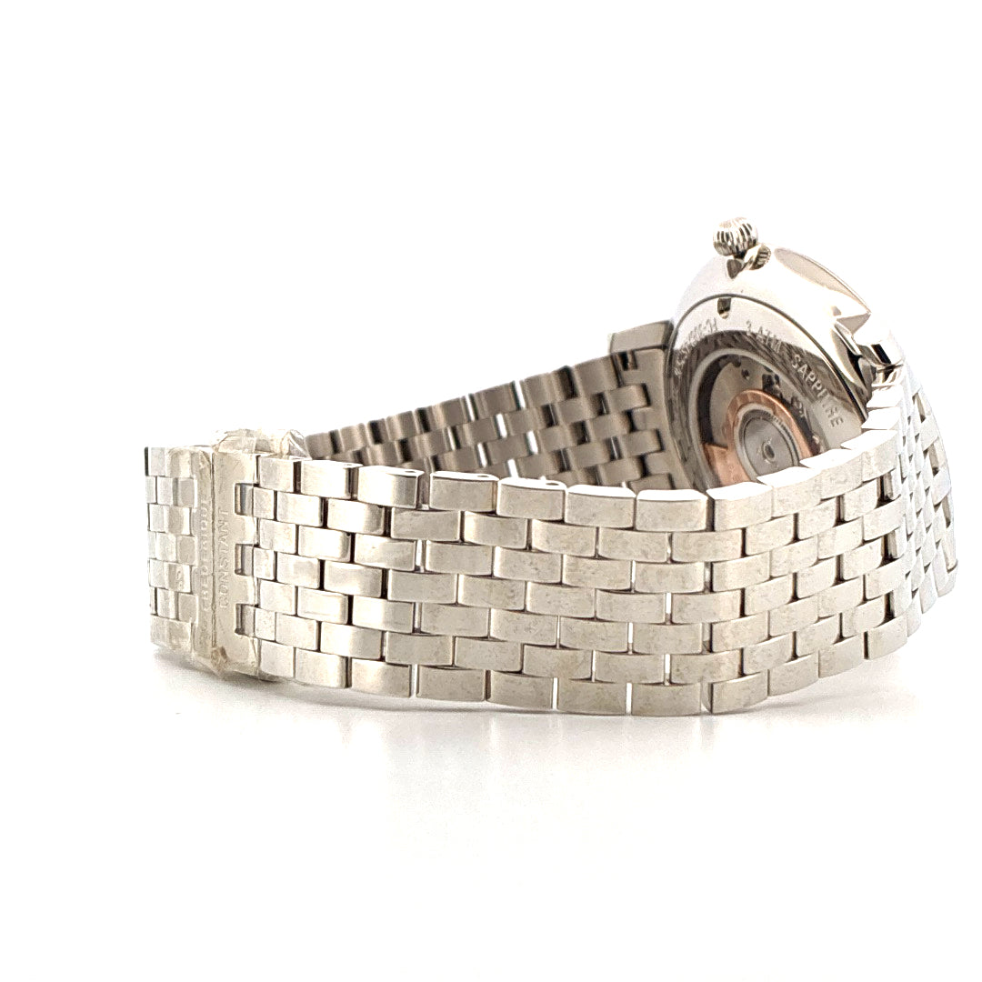 Frederique Constant Slim Line Automatik Edelstahl aus neuer Kollektion mit Gliederarmband auf weißem Hintergrund