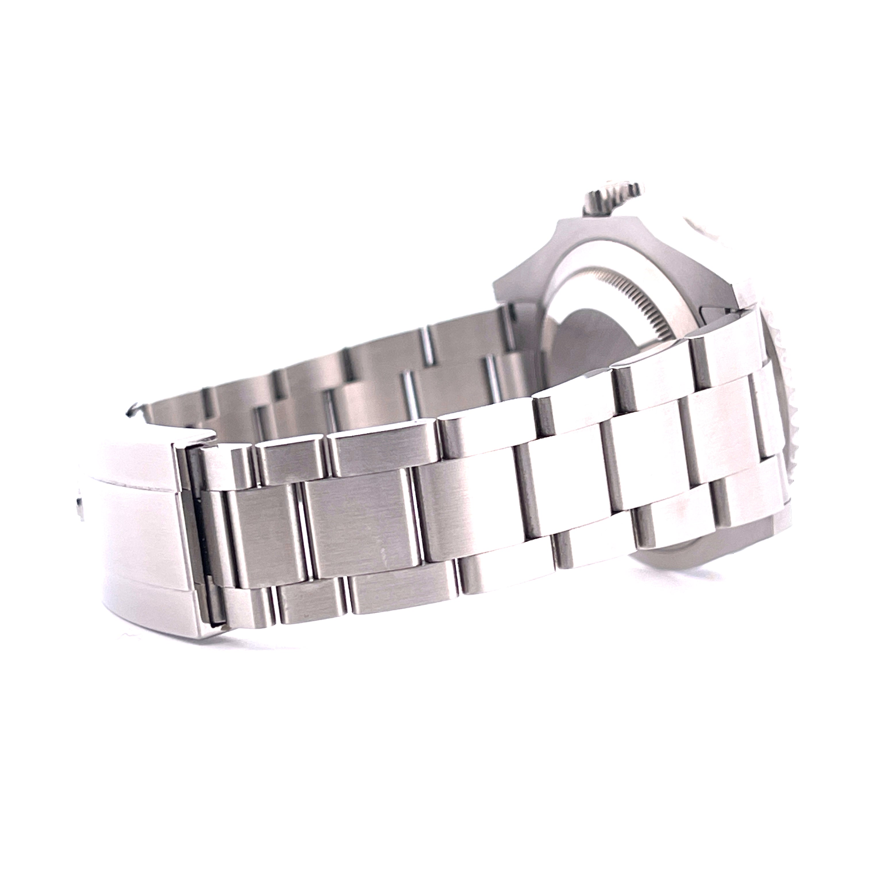 Seitenansicht einer gebrauchten Rolex Submariner No Date 124060 aus Stahl