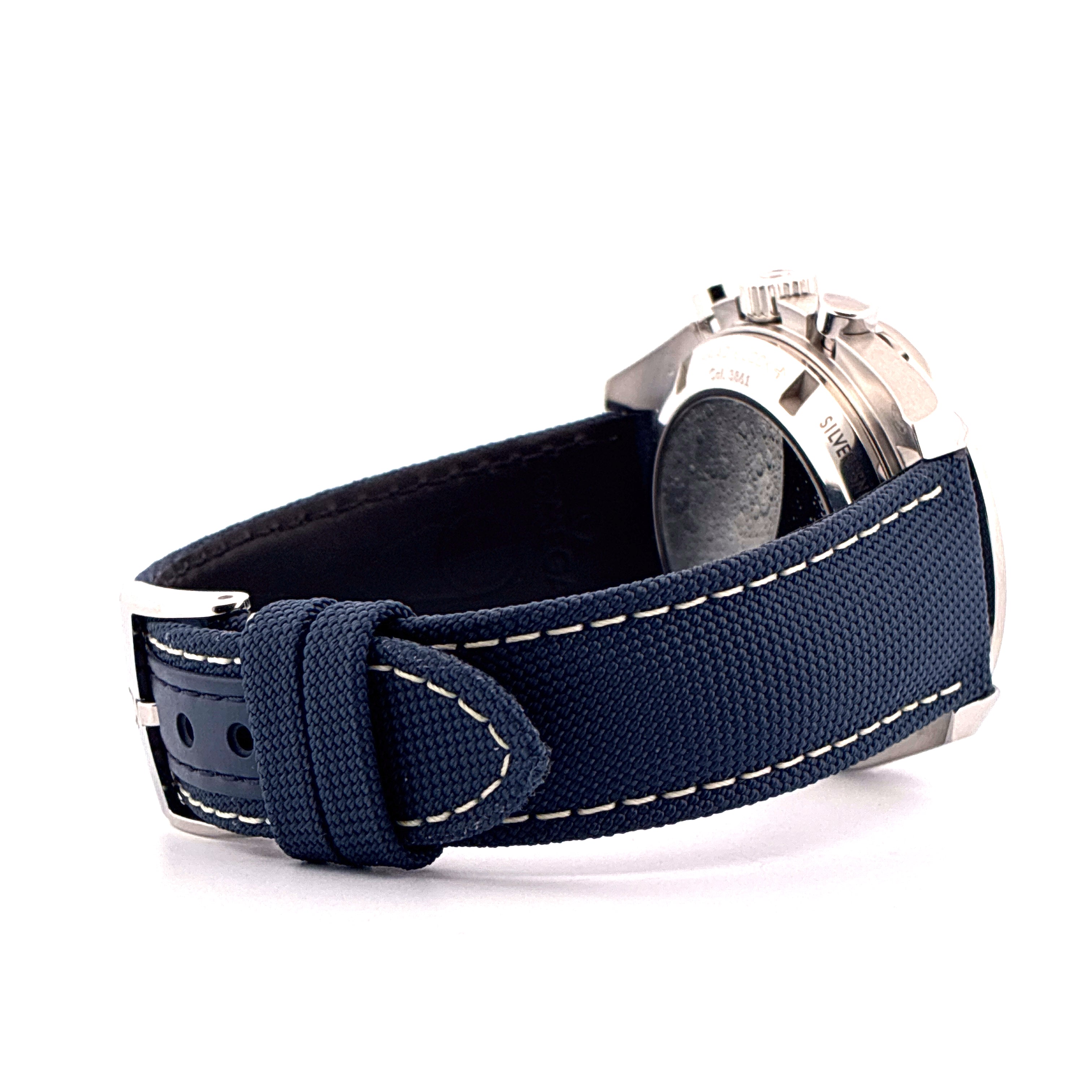 Speedmaster Professional Moonwatch 'Silver Snoopy Award' / very good condt. / 19cm wrist size / very rare Invoice / Full-Set / 2024