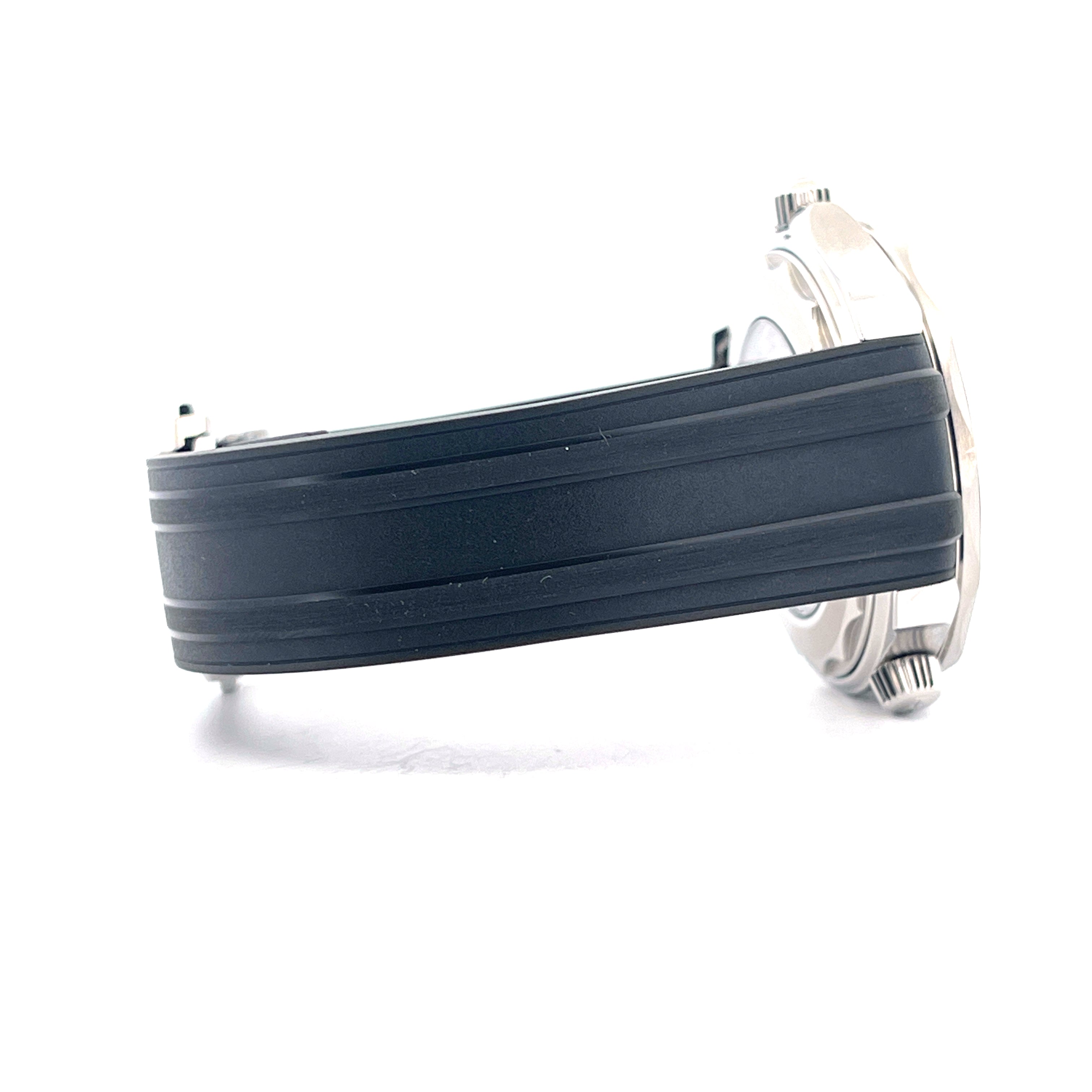Seamaster Diver 300 No Date / like new / incl Milanaise Bracelet -2025-