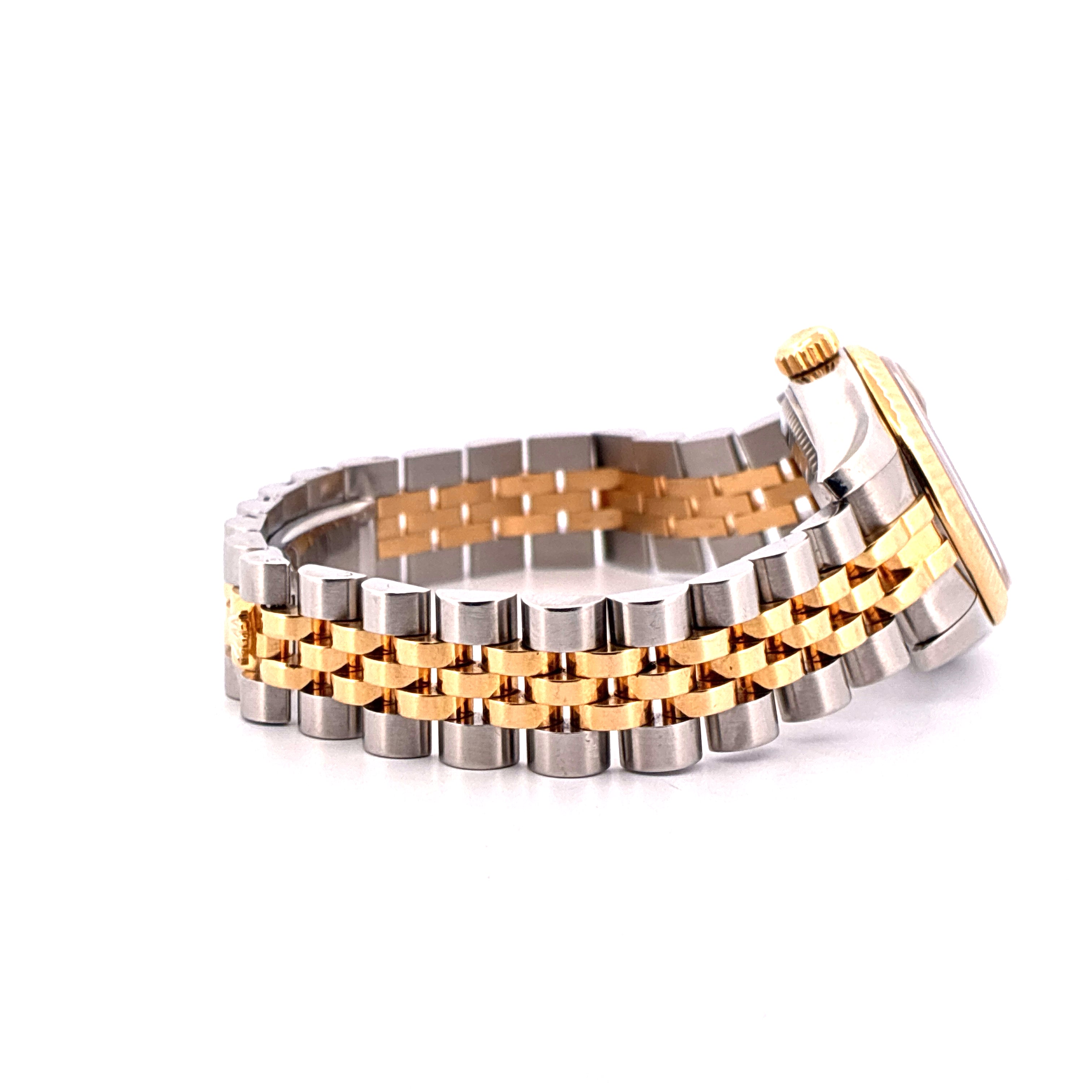 Rolex Lady-Datejust bicolor aus Stahl und Gold im Profil, Armband aus Stahl und Gold mit Jubilee-Gliederband