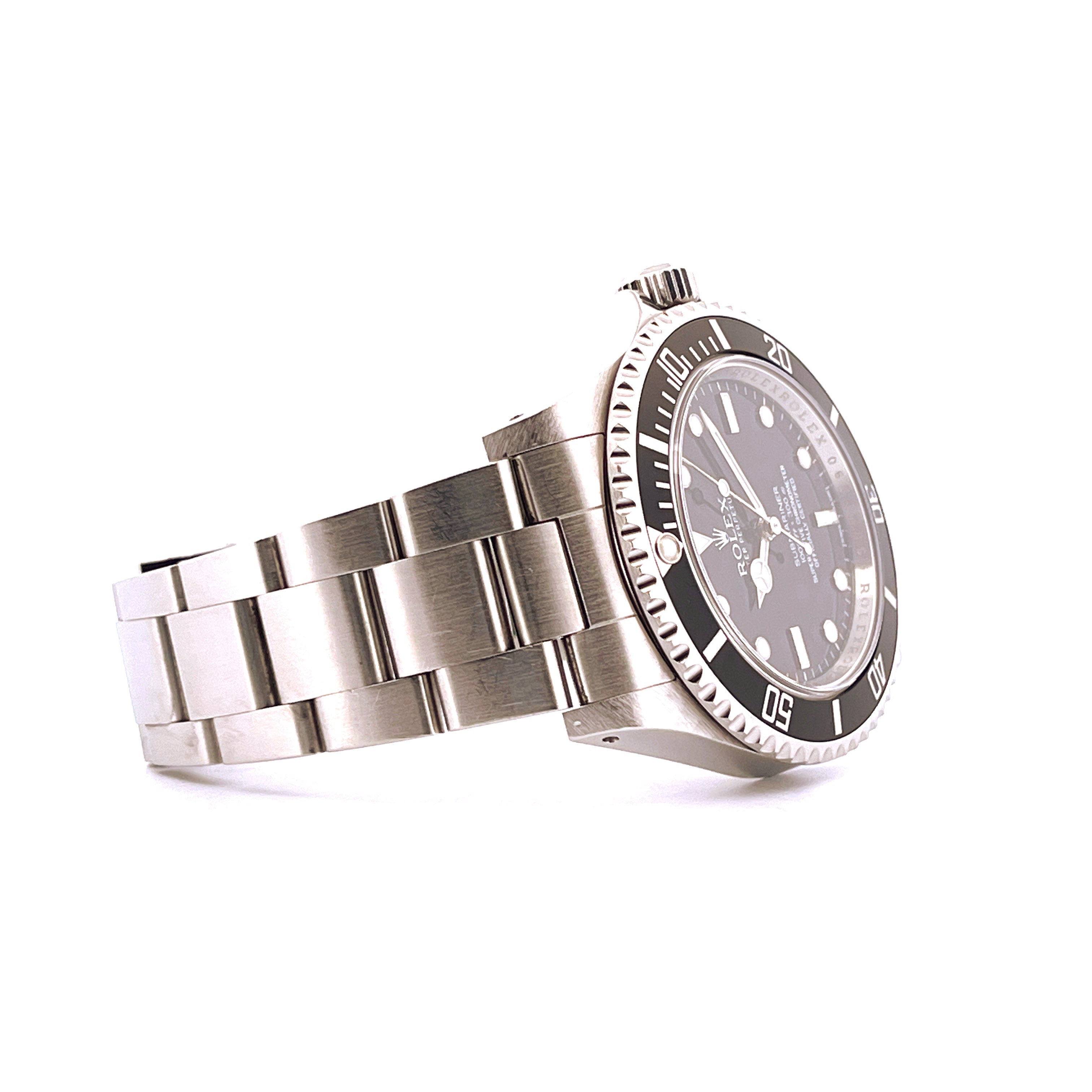 Rolex Submariner 14060M No Date von der Seite, silbernes Stahlarmband, schwarzes Zifferblatt
