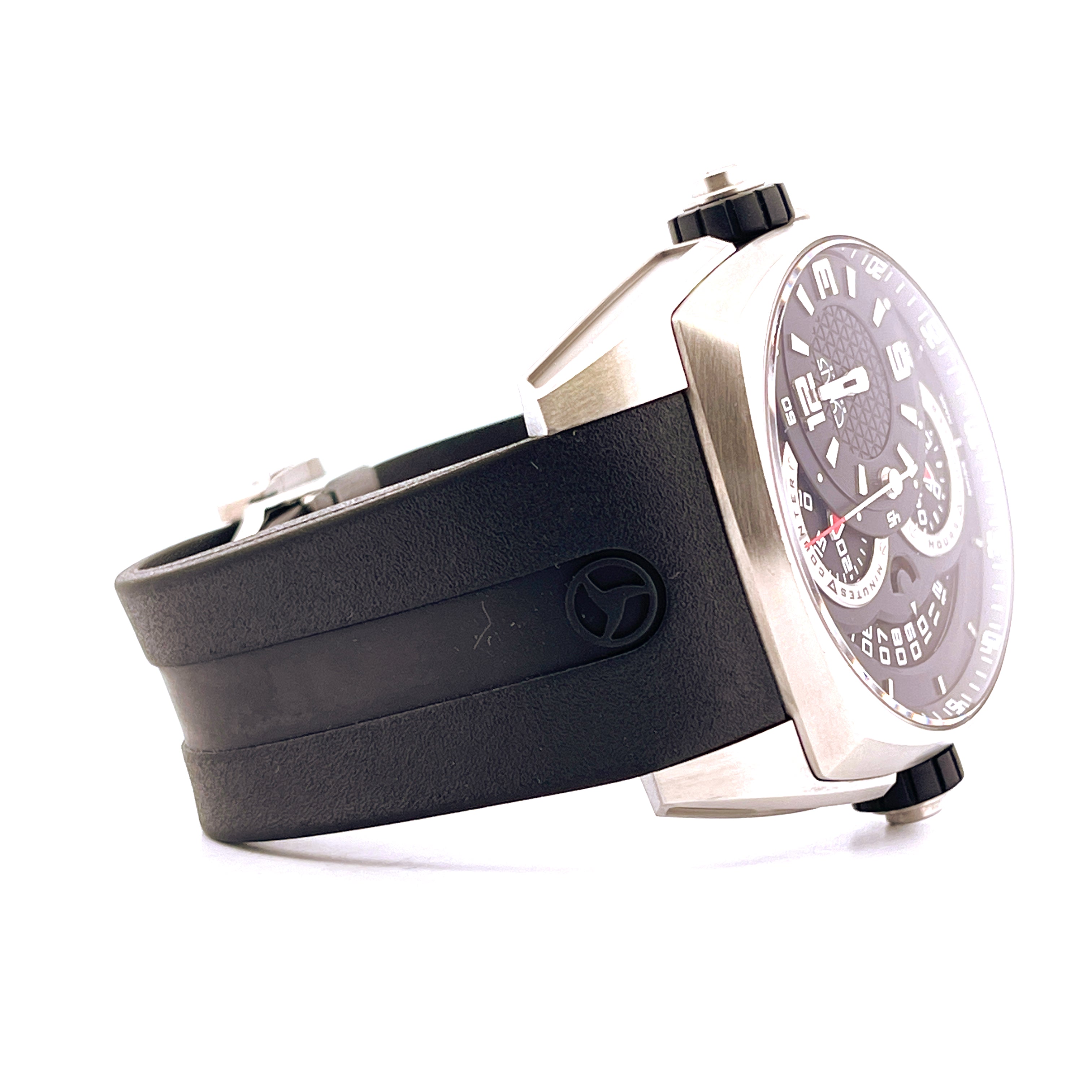 Cyrus Klepcys Chronograph Titan Limited Edition 1 of 100, Seitenansicht, schwarzes Kautschukarmband, titansilbernes Gehäus…