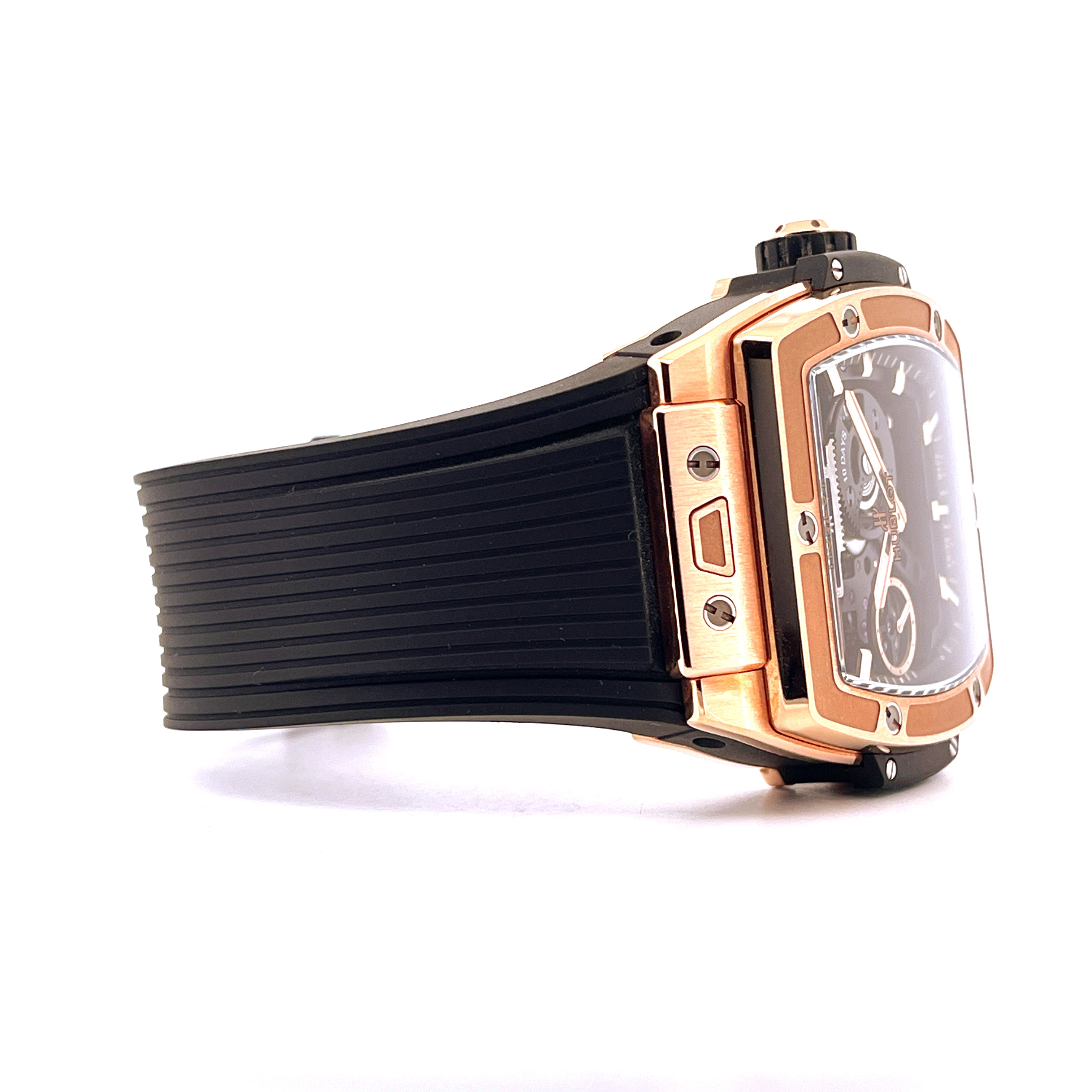Hublot Spirit Of Big Bang Meca-10 Roségold von der Seite mit schwarzem Kautschukband