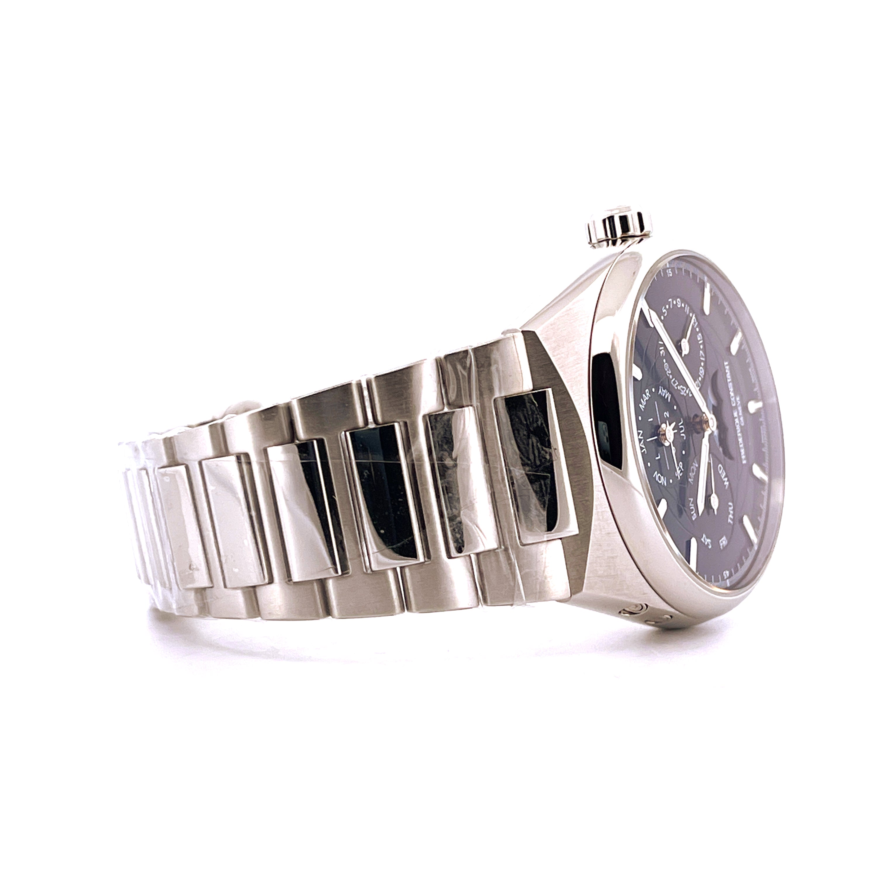 Frederique Constant Highlife Perpetual Calendar Manufacture Automatique Uhr in Seitenansicht mit Edelstahlarmband