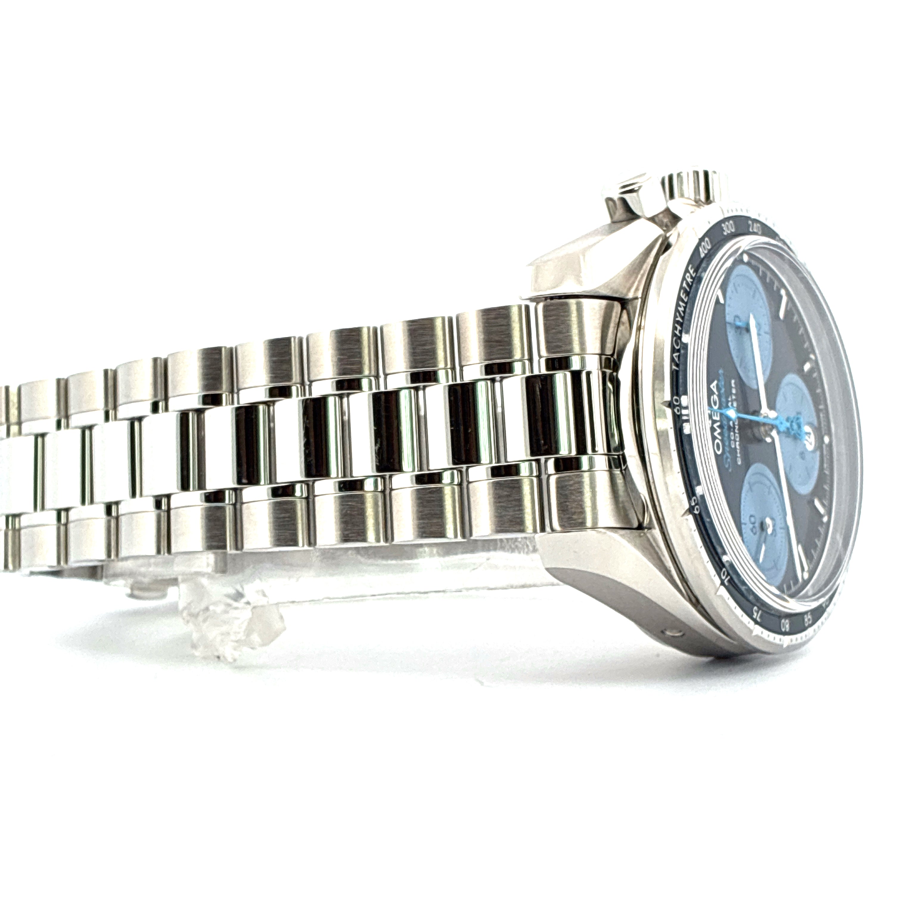 Omega Speedmaster Chronograph Co-Axial im Profil, Edelstahlarmband, blaues Zifferblatt
