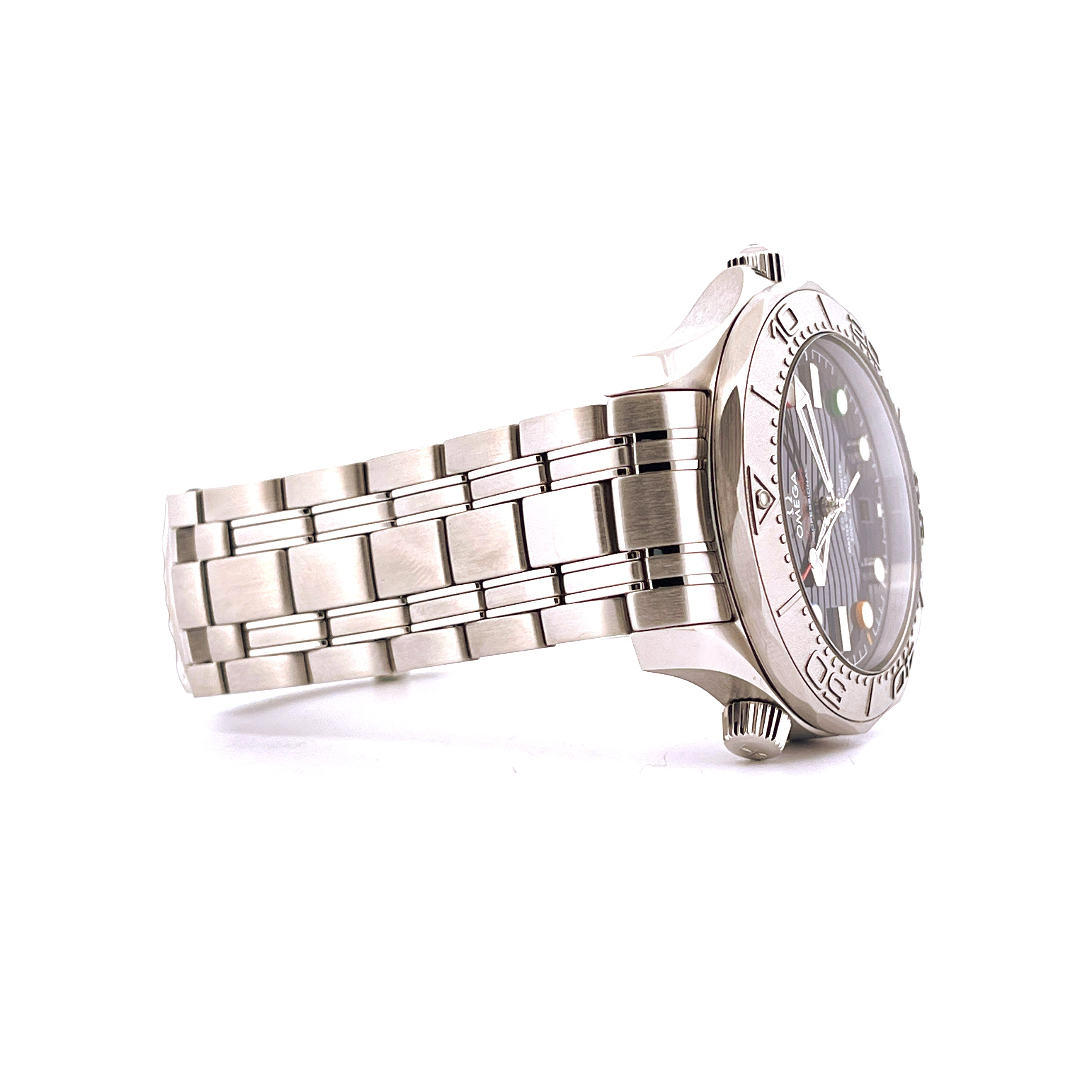 Omega Seamaster Diver 300M Beijing 2022 Edelstahl-Uhr mit schwarzem Zifferblatt und Armband