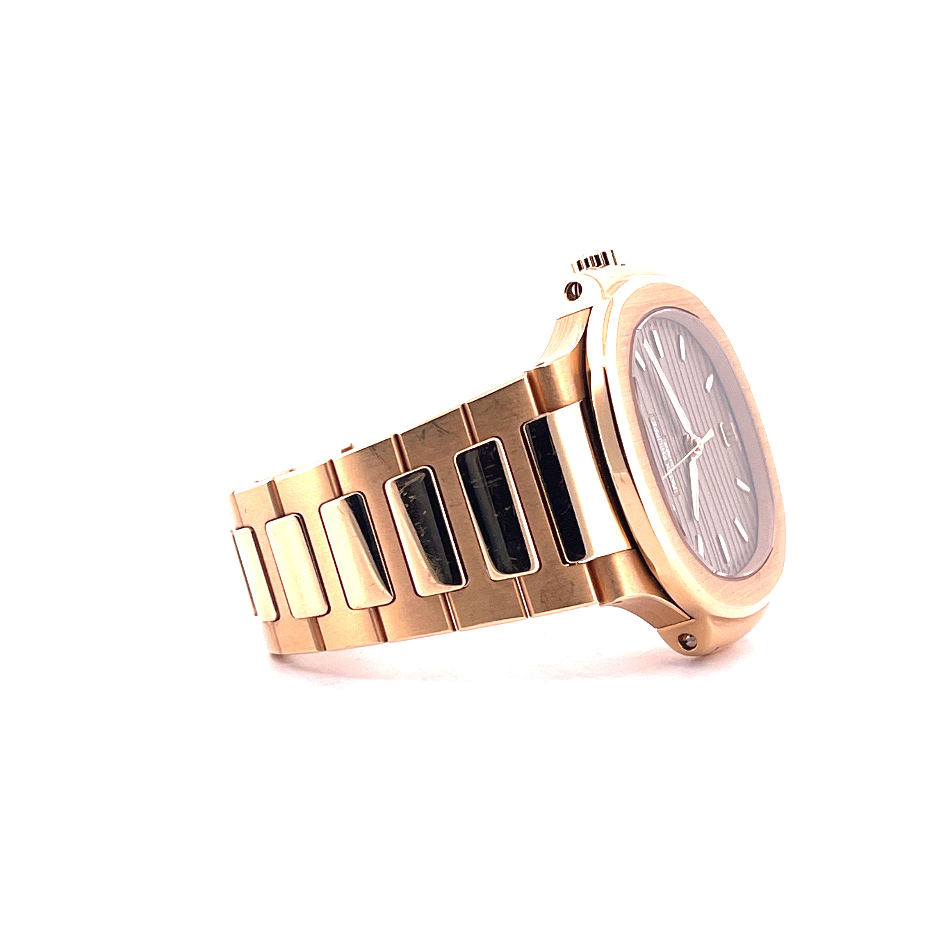 Patek Philippe Nautilus
7118/1R-010 Roségold (Full Set mit Erstkaufrechnung) -2022-