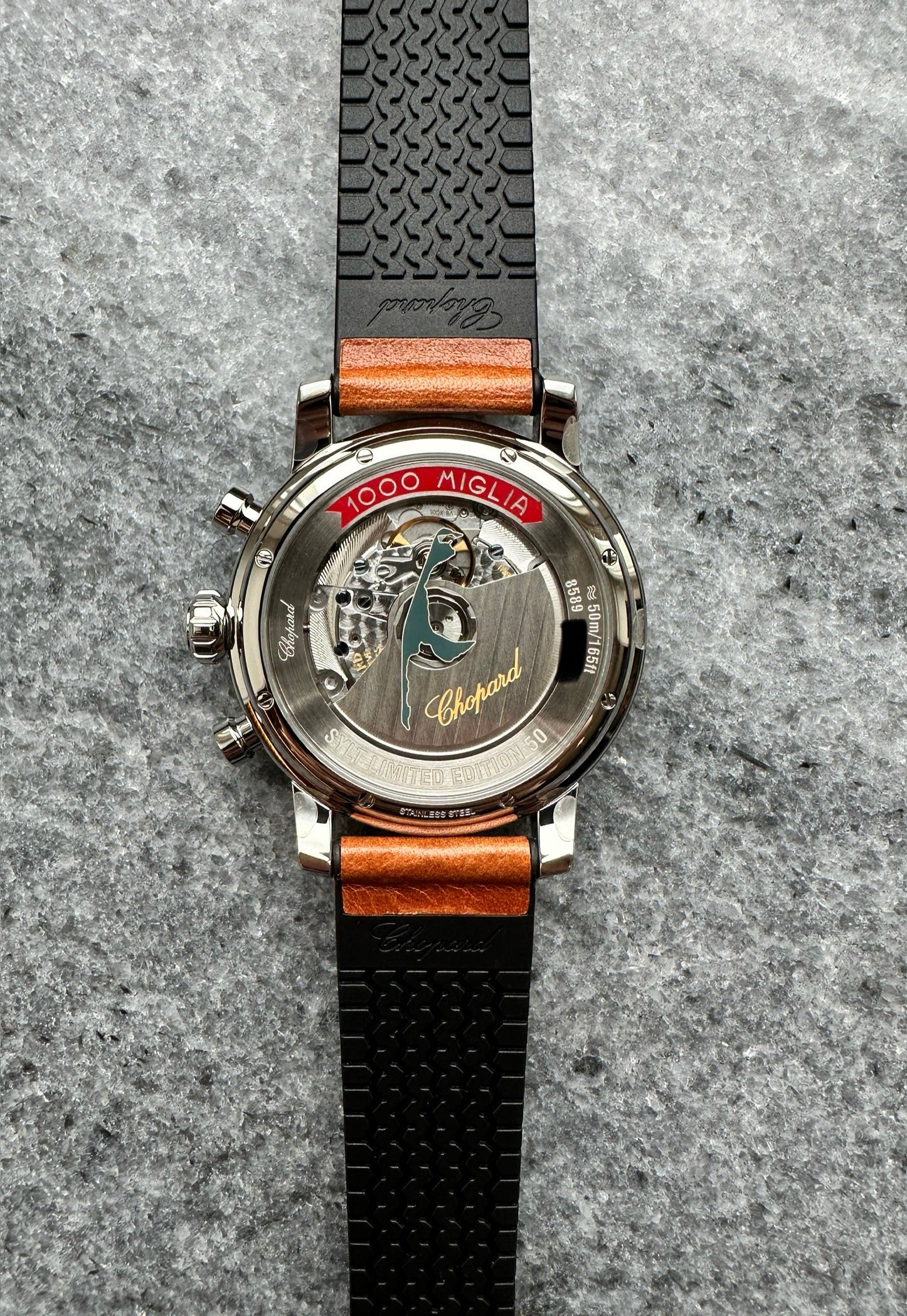 Chopard Mille Miglia SYLT Edition 1 of 50, Rückansicht mit Sichtboden und braunem Lederarmband