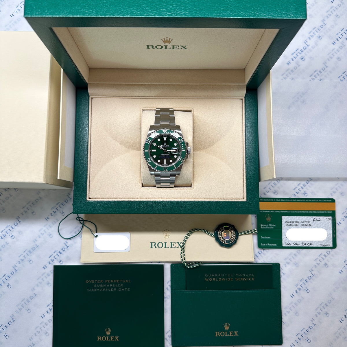 Submariner Date Hulk 116610LV / Full Set + Links / LC100 / 2020