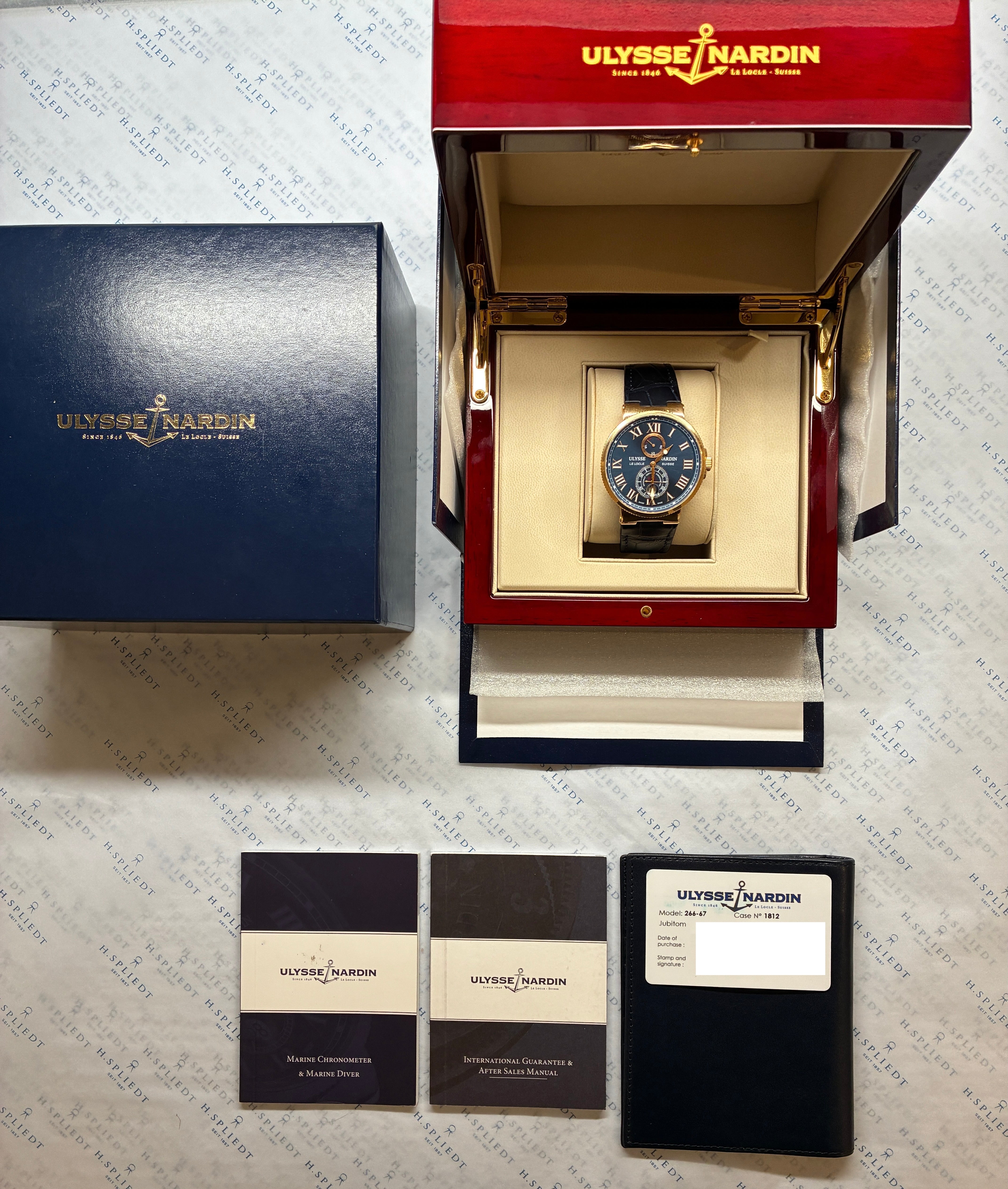 Maxi Marine Chronometer 43mm Blue Dial / Folding clasp / Box & Papers