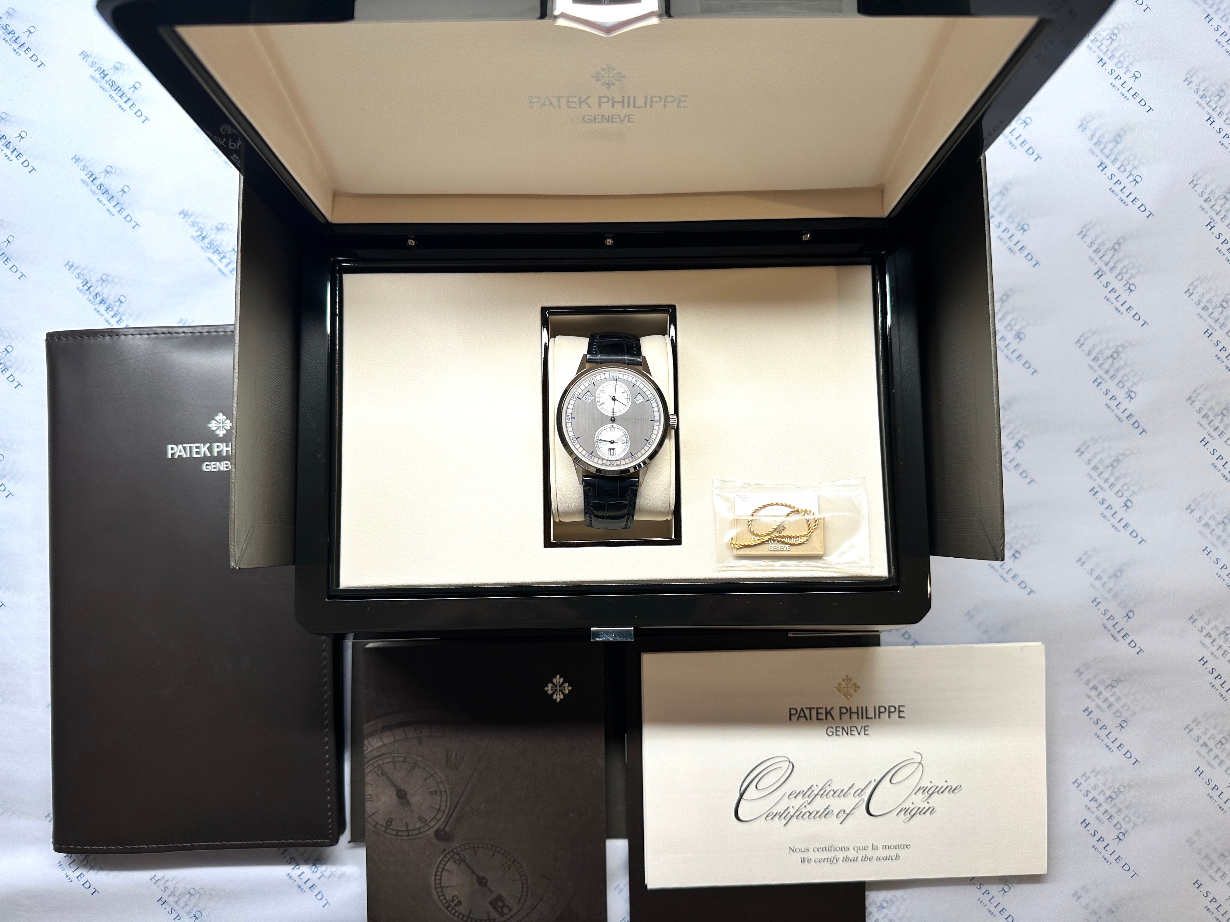 Patek Philippe Regulator Annual Calendar (Full Set) -2014-