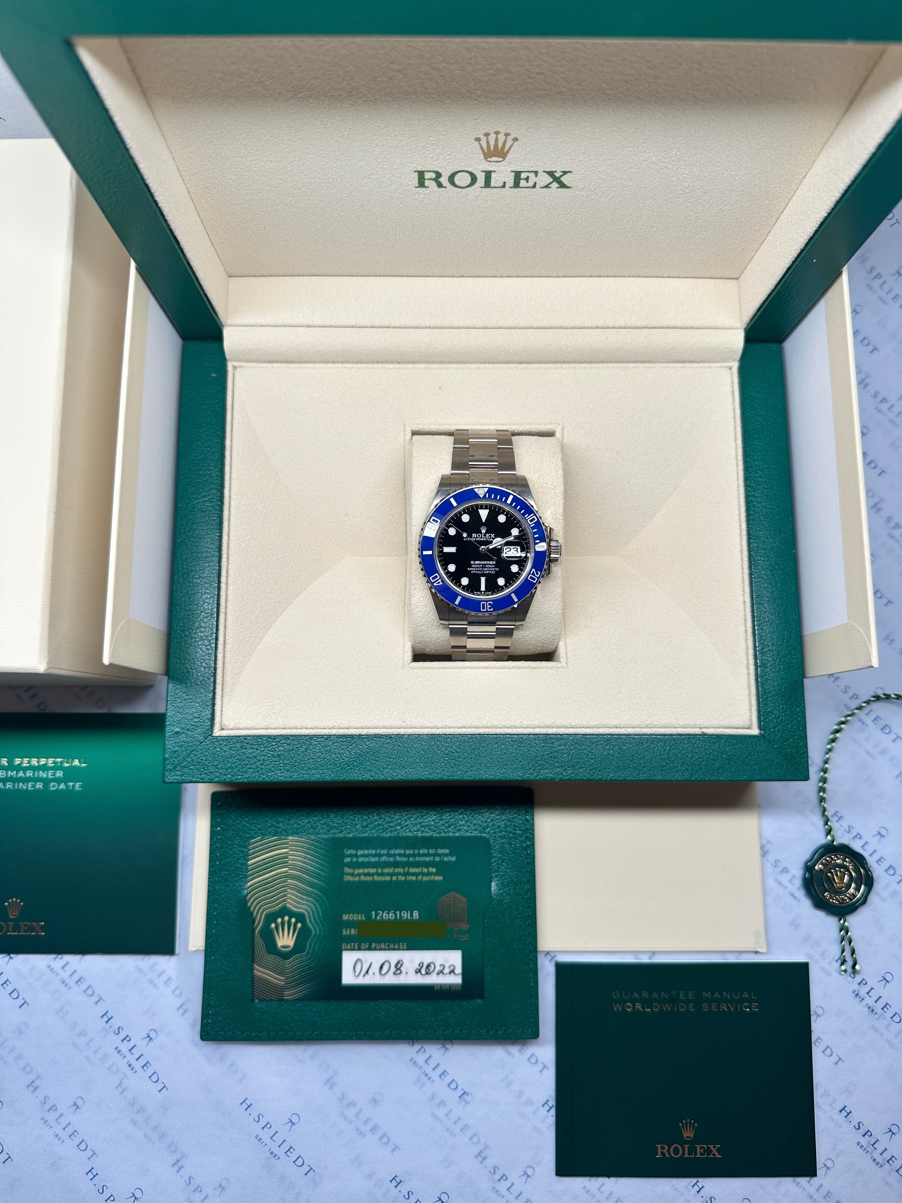 Rolex Submariner Date 126619LB in Weißgold mit blauem Zifferblatt und Lünette im Full Set