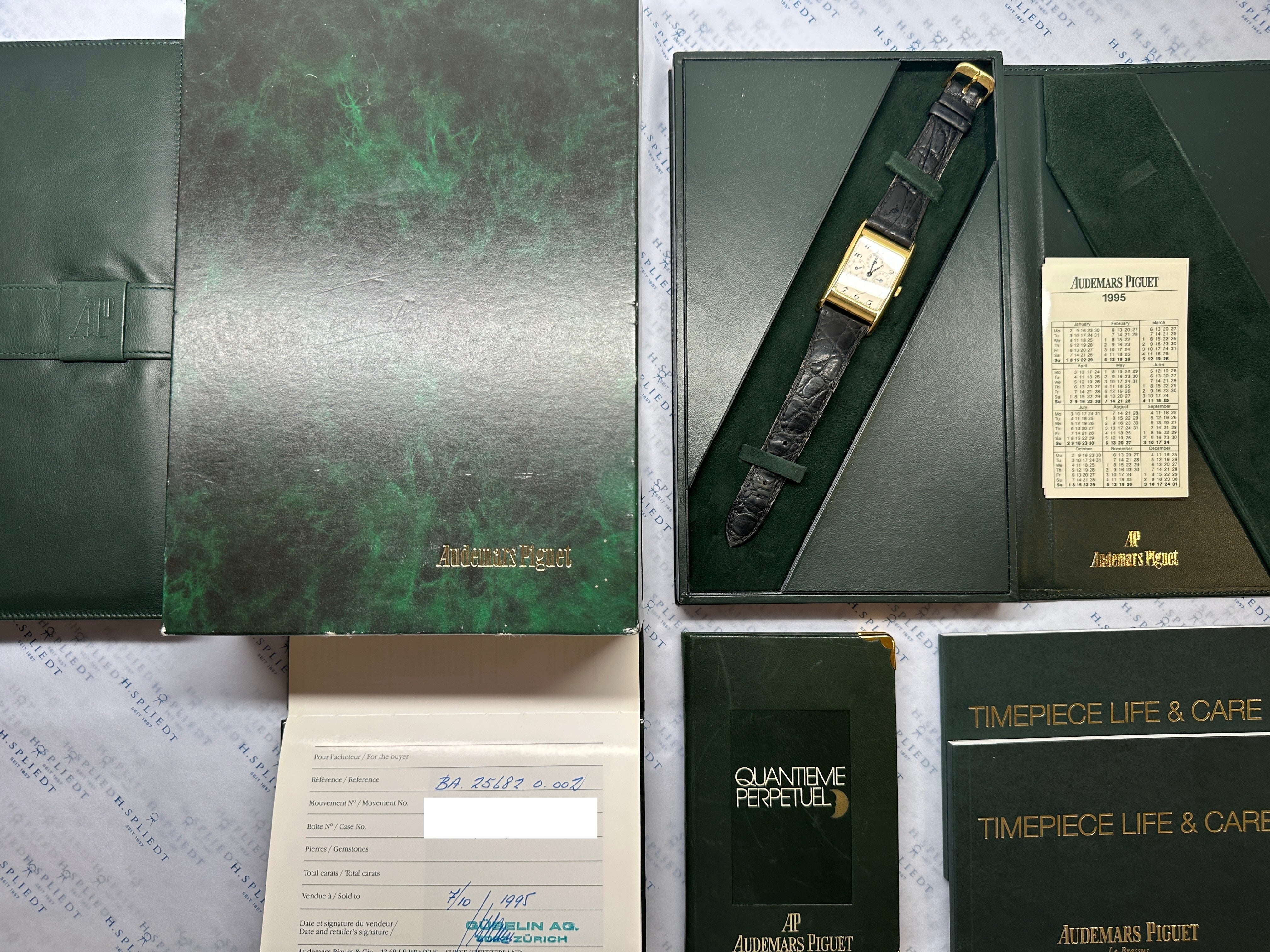 Edward Piguet Quantieme Perpetual 25682 / Yellowgold 18 kt / Full Set / good Condition / Swiss / 1995