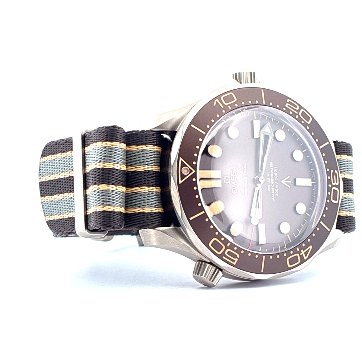 Seamaster Diver 300 M / very good condt. / James Bond 007 / Titan / Box & Papers / 2024