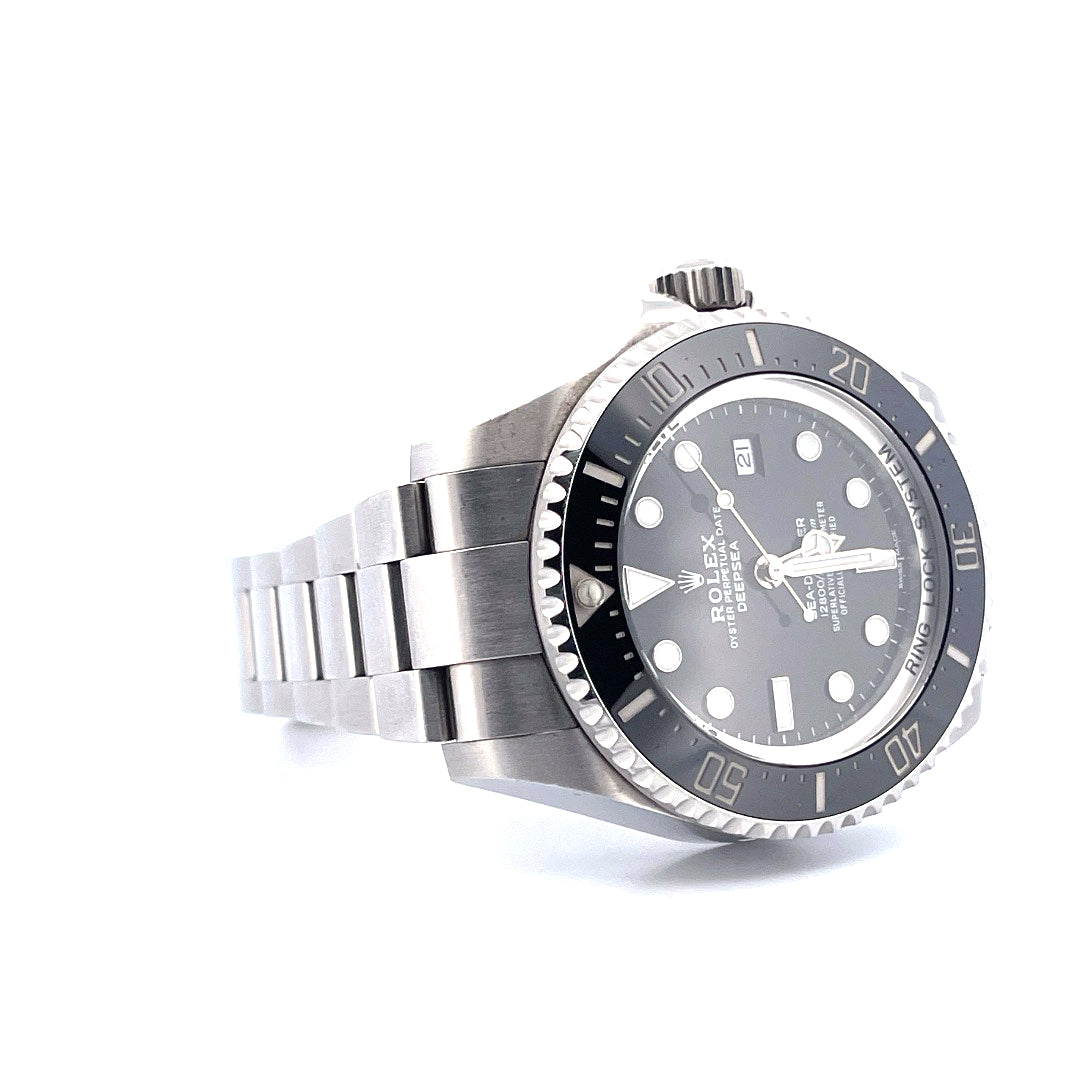 Sea-Dweller Deepsea Black Dial 44 Full Set / Very good condt. / on stock 2018 - Juwelier Spliedt