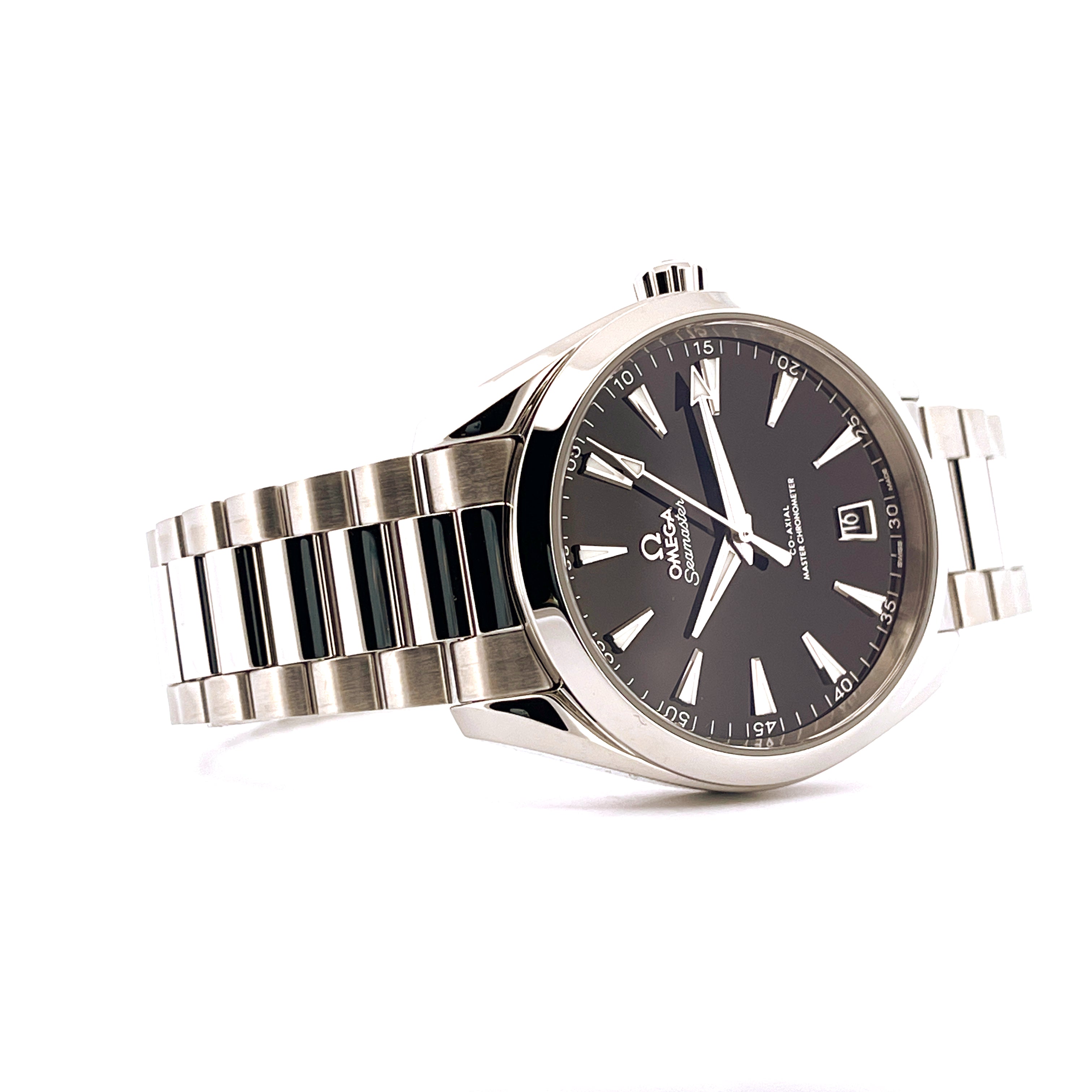 Omega Seamaster Aqua Terra 41 mm Stahl mit schwarzem Zifferblatt und Stahlarmband aus der Vogelperspektive