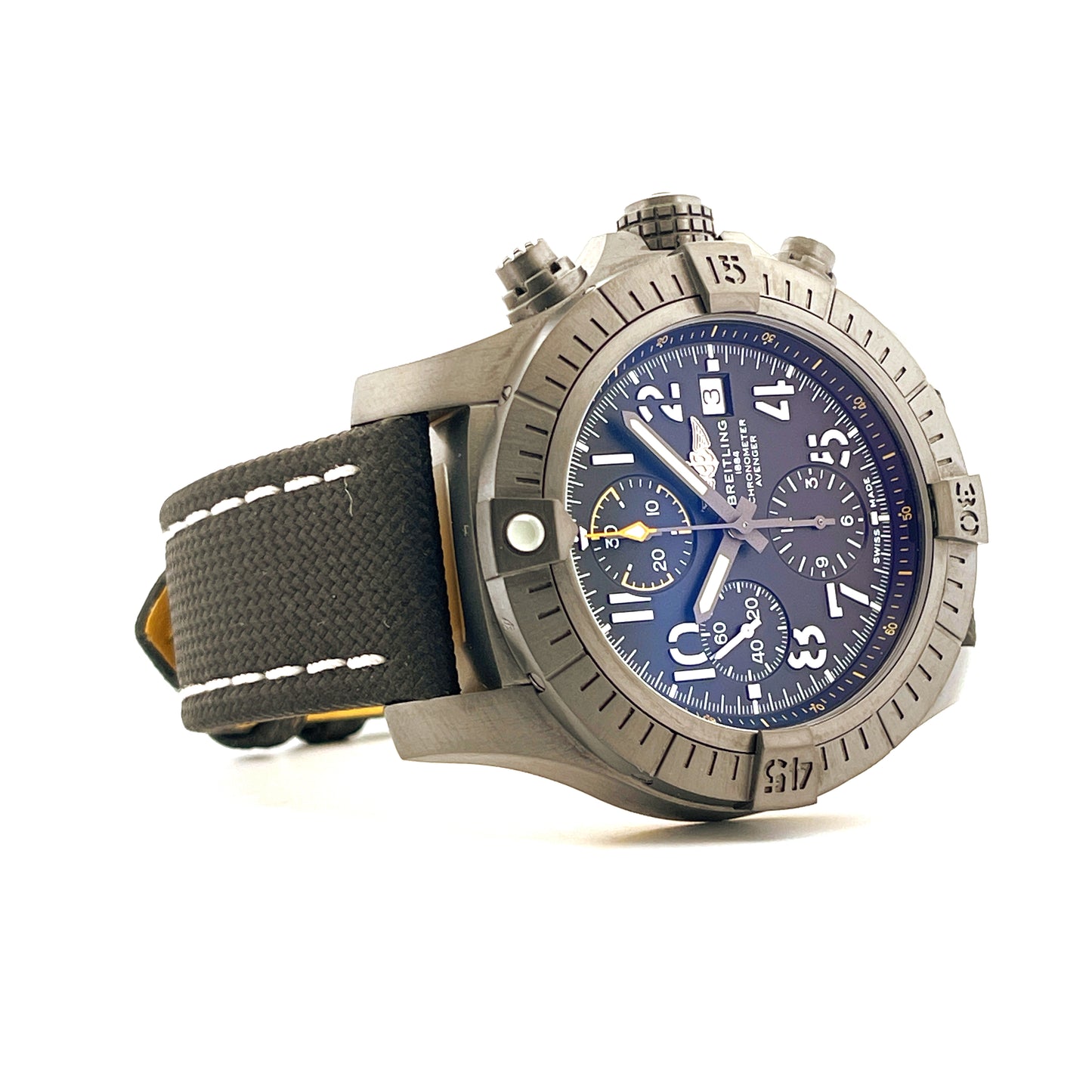 Breitling Avenger Chronograph Night Mission (2019)