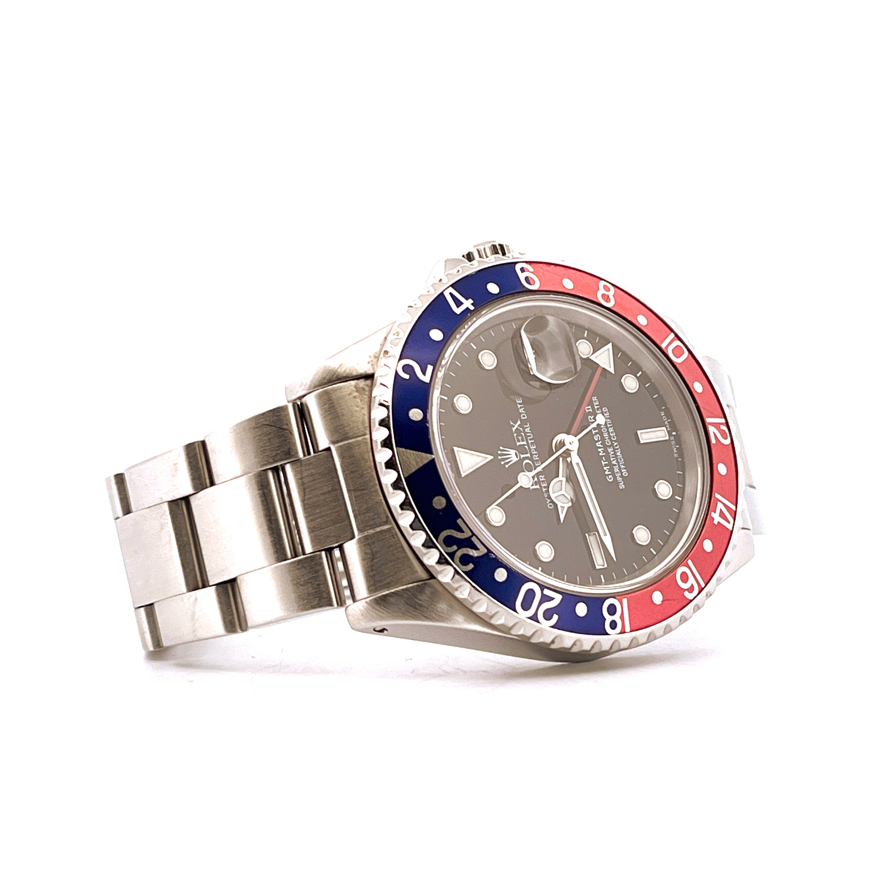 Rolex GMT-Master II Pepsi von der Seite, Stahlgehäuse, blaue und rote Lünette, dunkles Zifferblatt