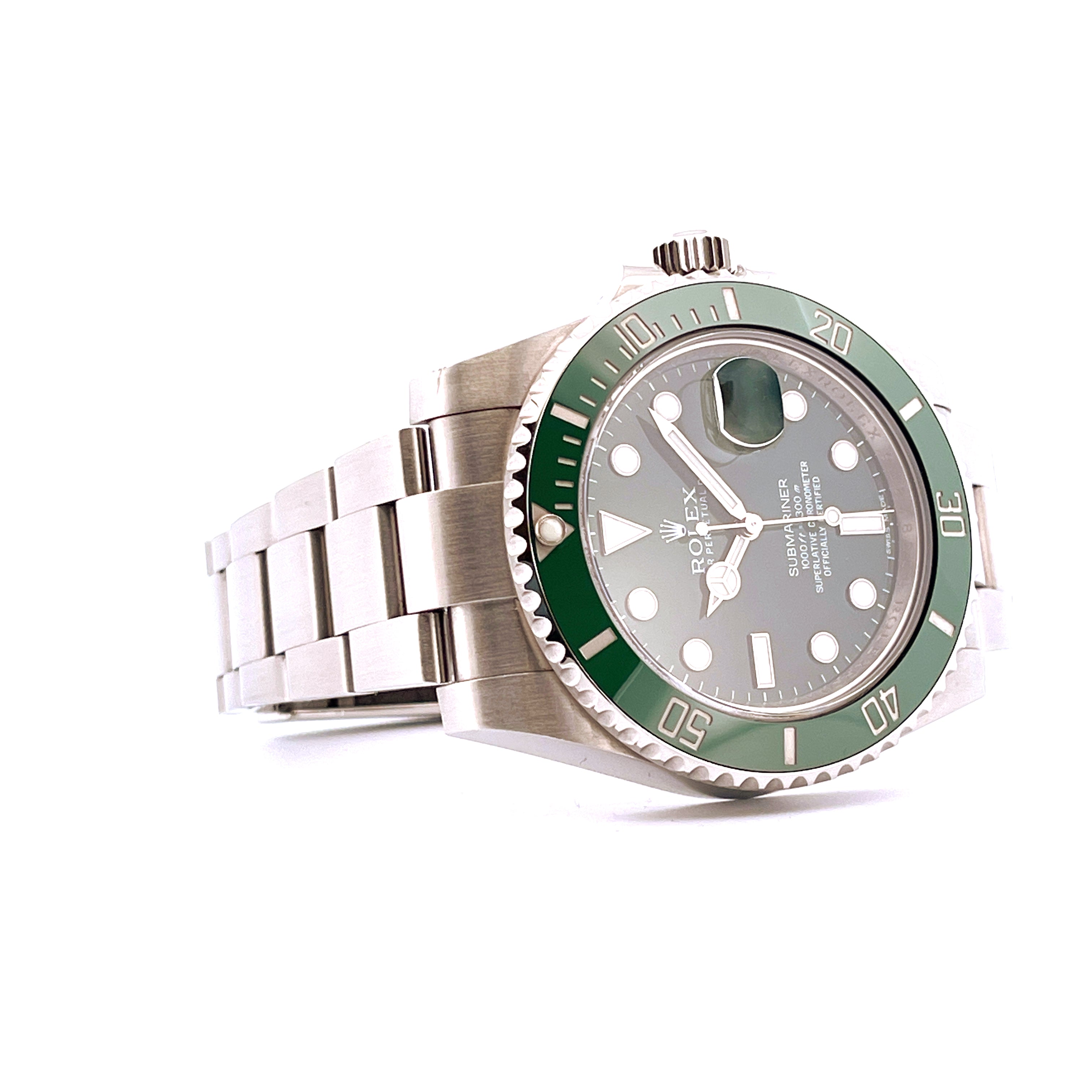 Rolex Submariner Date "Hulk" von der Seite, Stahlgehäuse mit grüner Lünette und grauem Zifferblatt