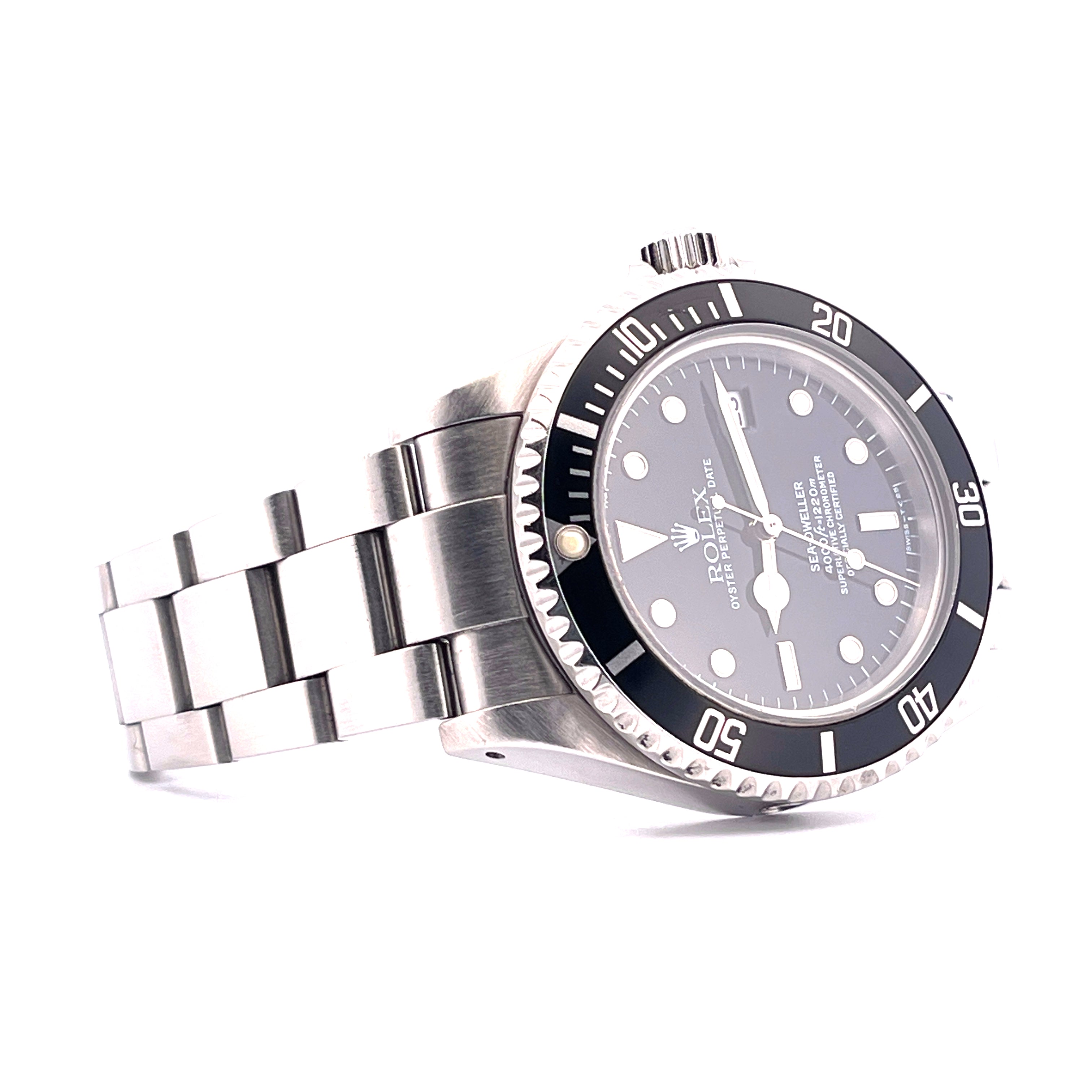 Rolex Sea-Dweller Ref. 16600 Stahl Automatik von der Seite mit schwarzer Lünette und Armband auf weißem Hintergrund