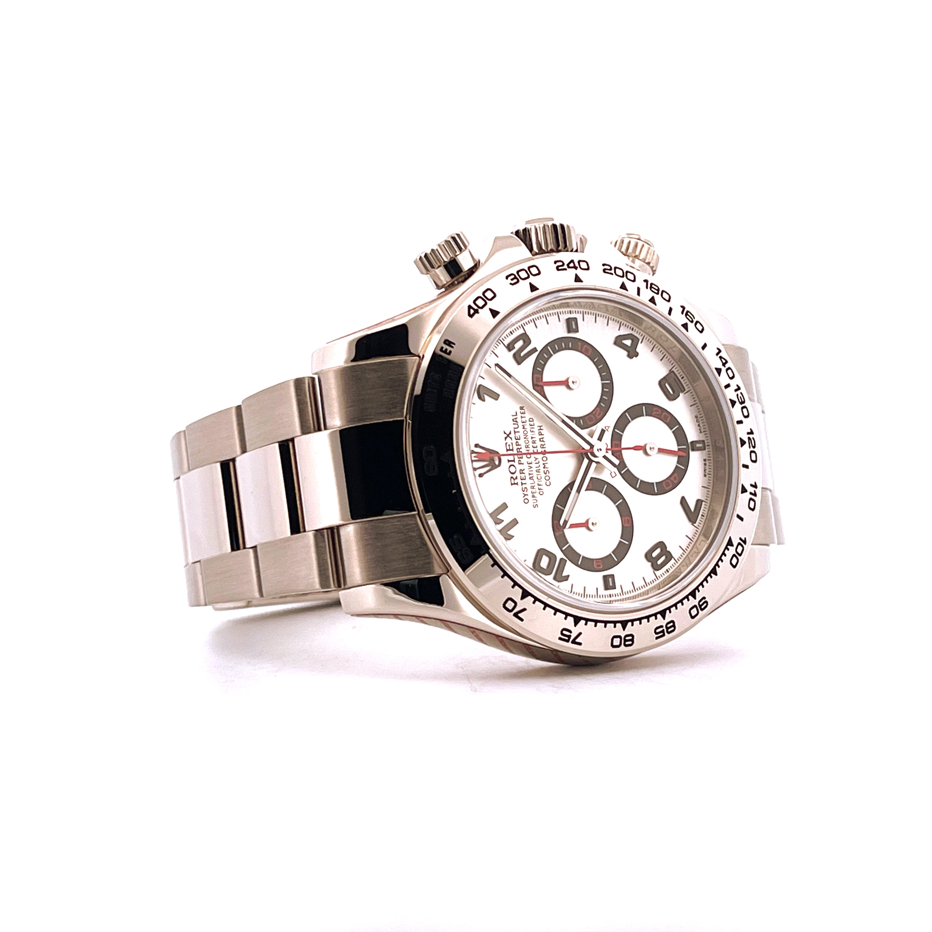 Rolex Daytona Whitegold Racing Armbanduhr im Detail von links in studio aufgenommen