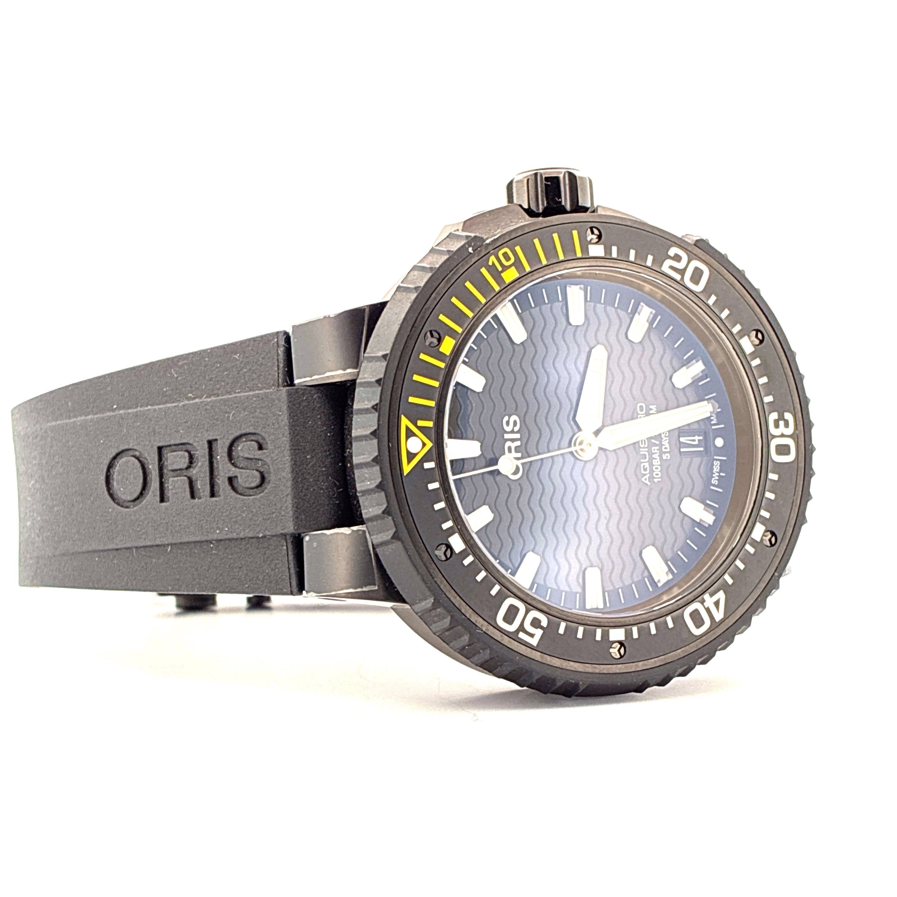 Oris Aquis Date Calibre 400