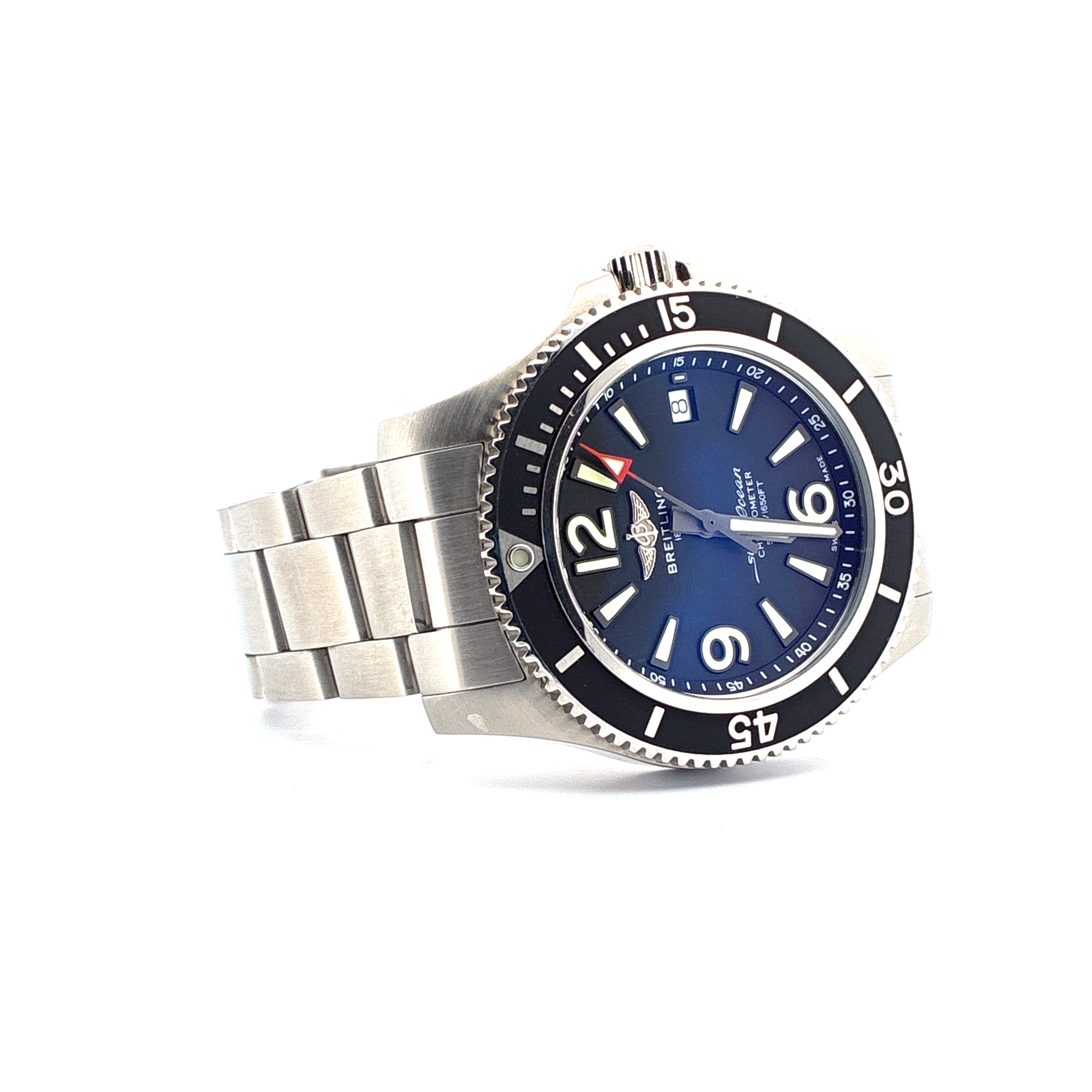 Breitling Superocean 42mm Edelstahl Uhr mit blauem Zifferblatt und Stahlarmband von links