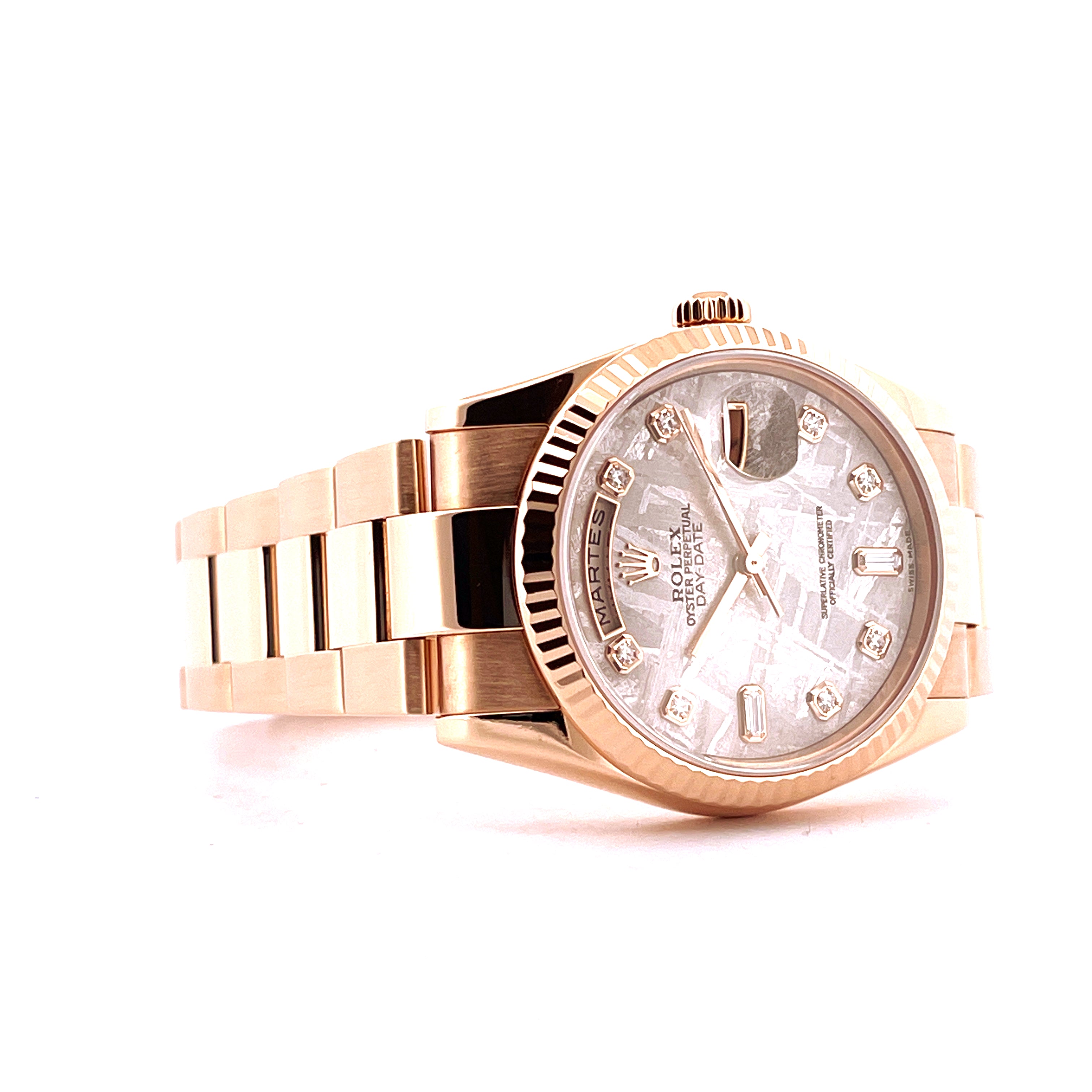 Eine Rolex Day-Date 36 Meteorit Roségold mit Diamanten auf dem Zifferblatt, Armband und Gehäuse aus Roségold