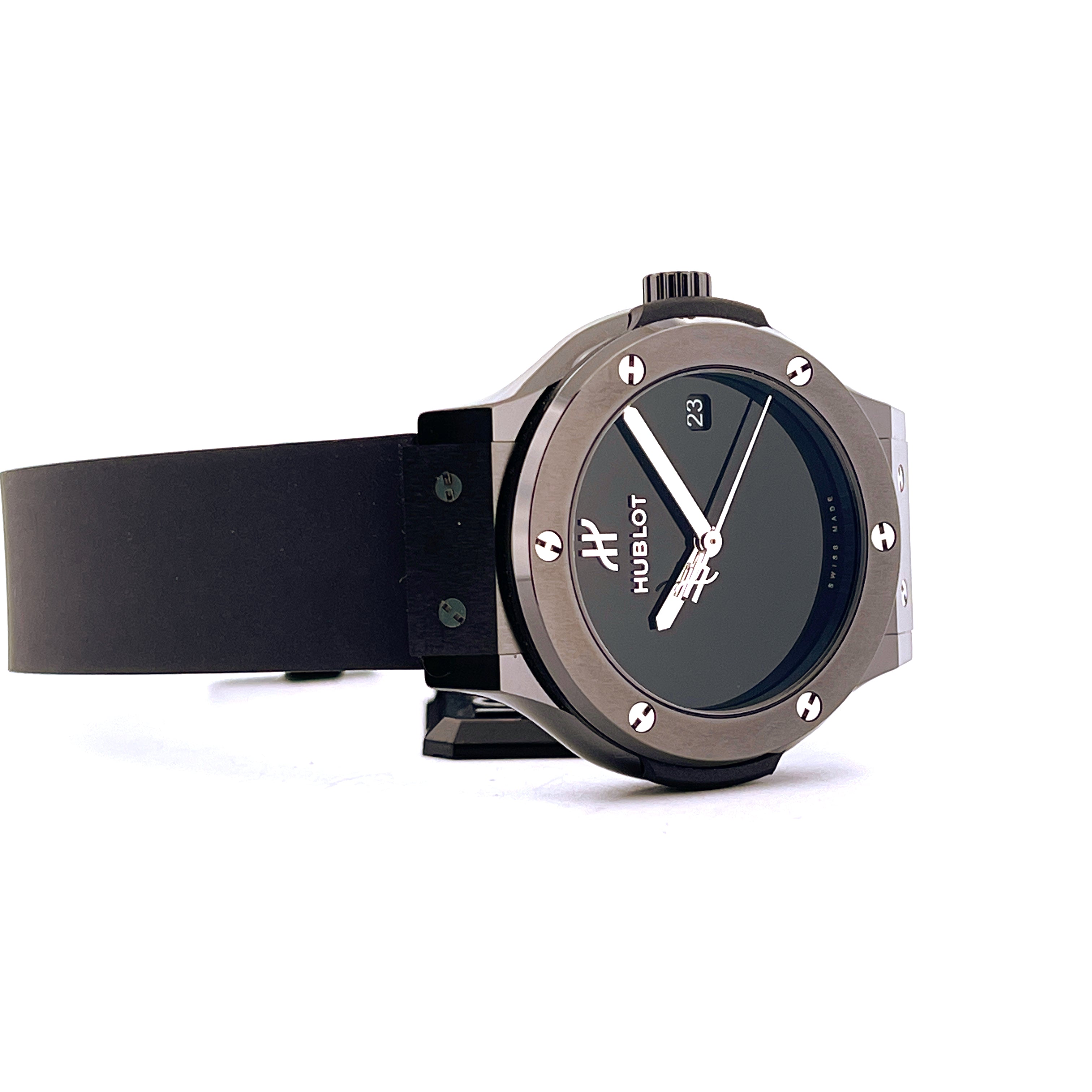 Hublot Classic Fusion Original Black Magic 38 mm Keramikuhr mit schwarzem Zifferblatt und Armband