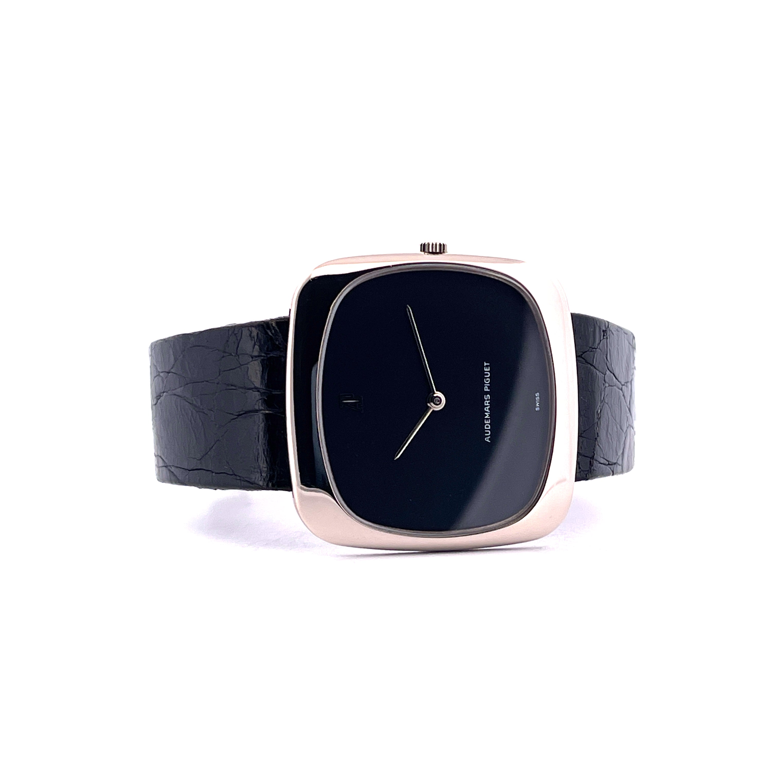 Jumbo TV / Black Dial / White Gold