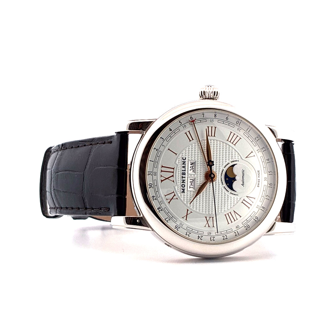 Montblanc Star Roman Quantième Complet Automatik Uhr mit silbernem Zifferblatt und schwarzem Lederarmband
