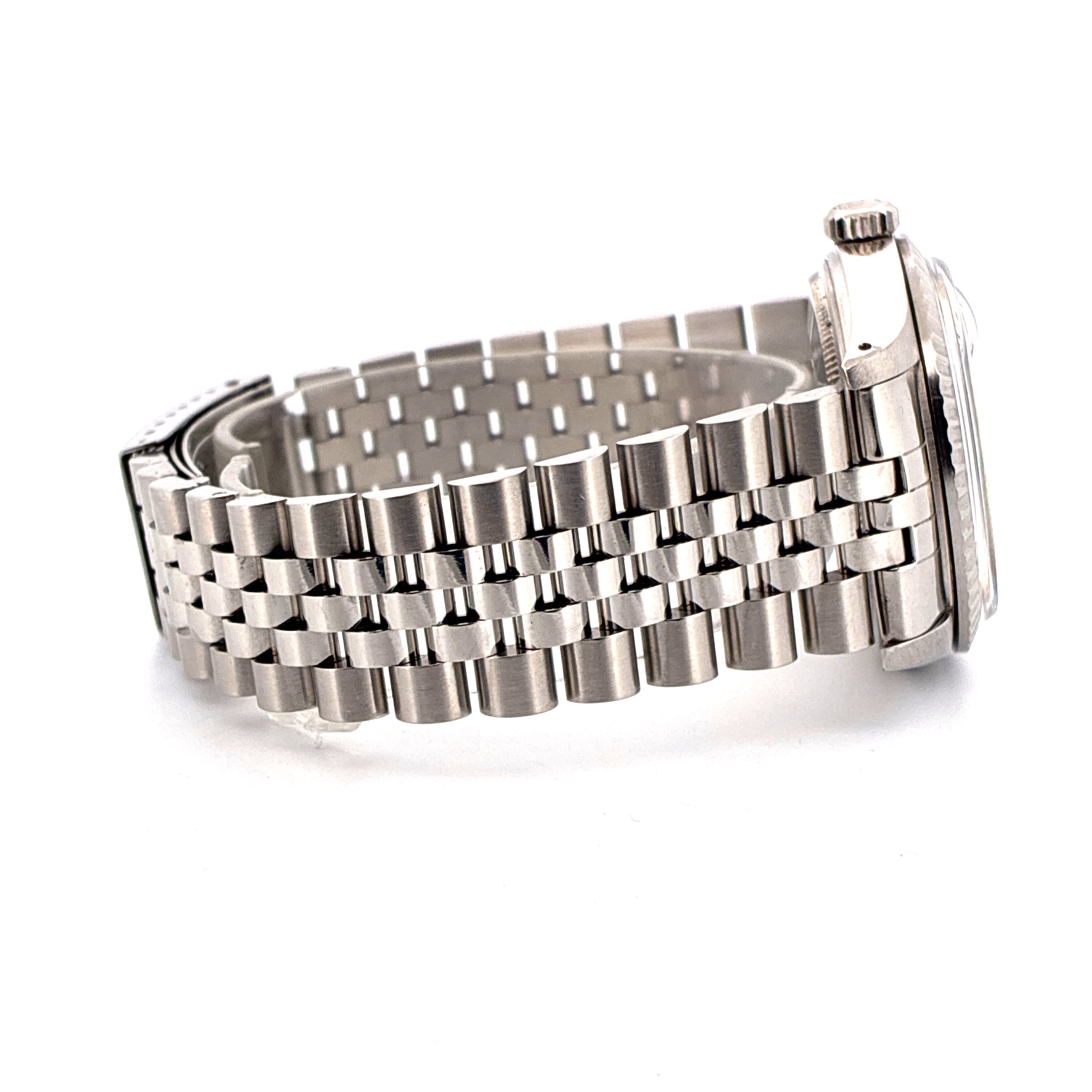 Rolex Datejust 36 mm Edelstahl Armband in der Seitenansicht auf weißem Hintergrund