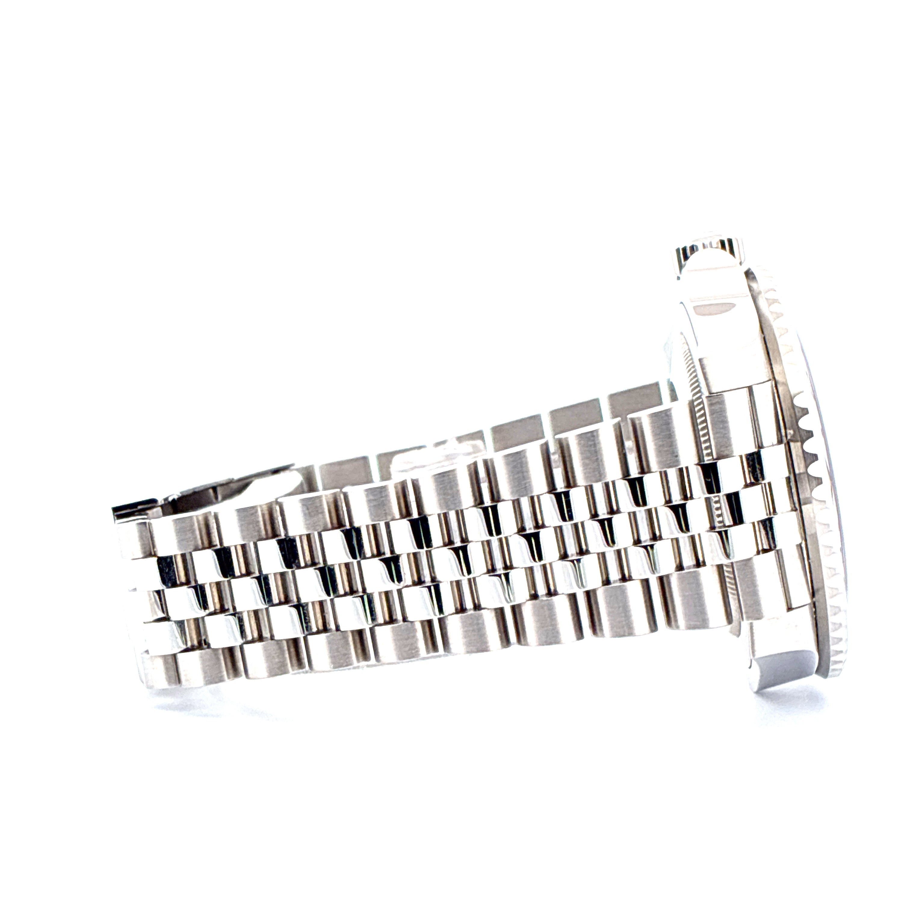 Rolex GMT-Master II Pepsi Jubilee Armband im Profil auf weissem Hintergrund