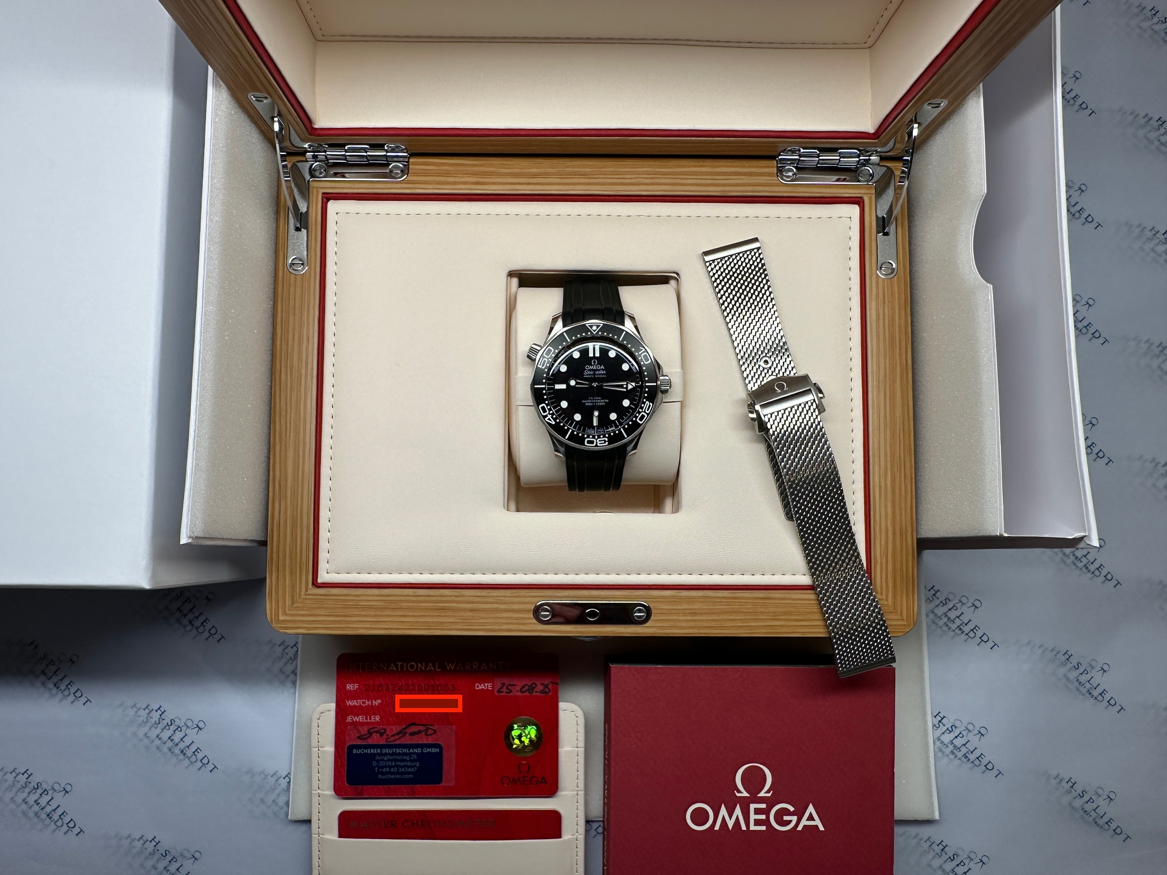 Seamaster Diver 300 No Date / like new / incl Milanaise Bracelet -2025-