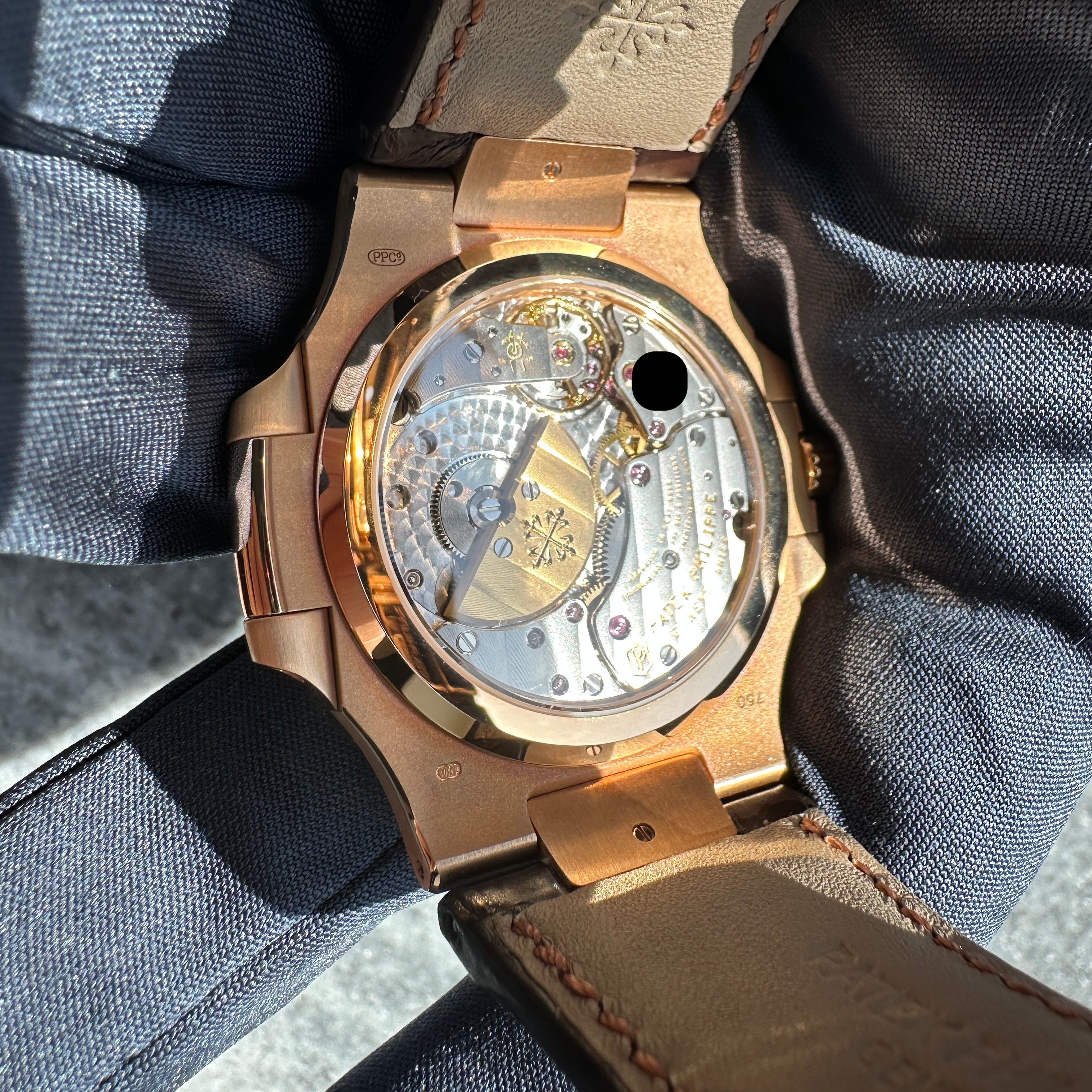 Nautilus 5712R-001 Roségold / Straps unworn / Germany / Folding / +Invoice / Premium Set + second Strap / nearly MINT Condt / Dec. 2018