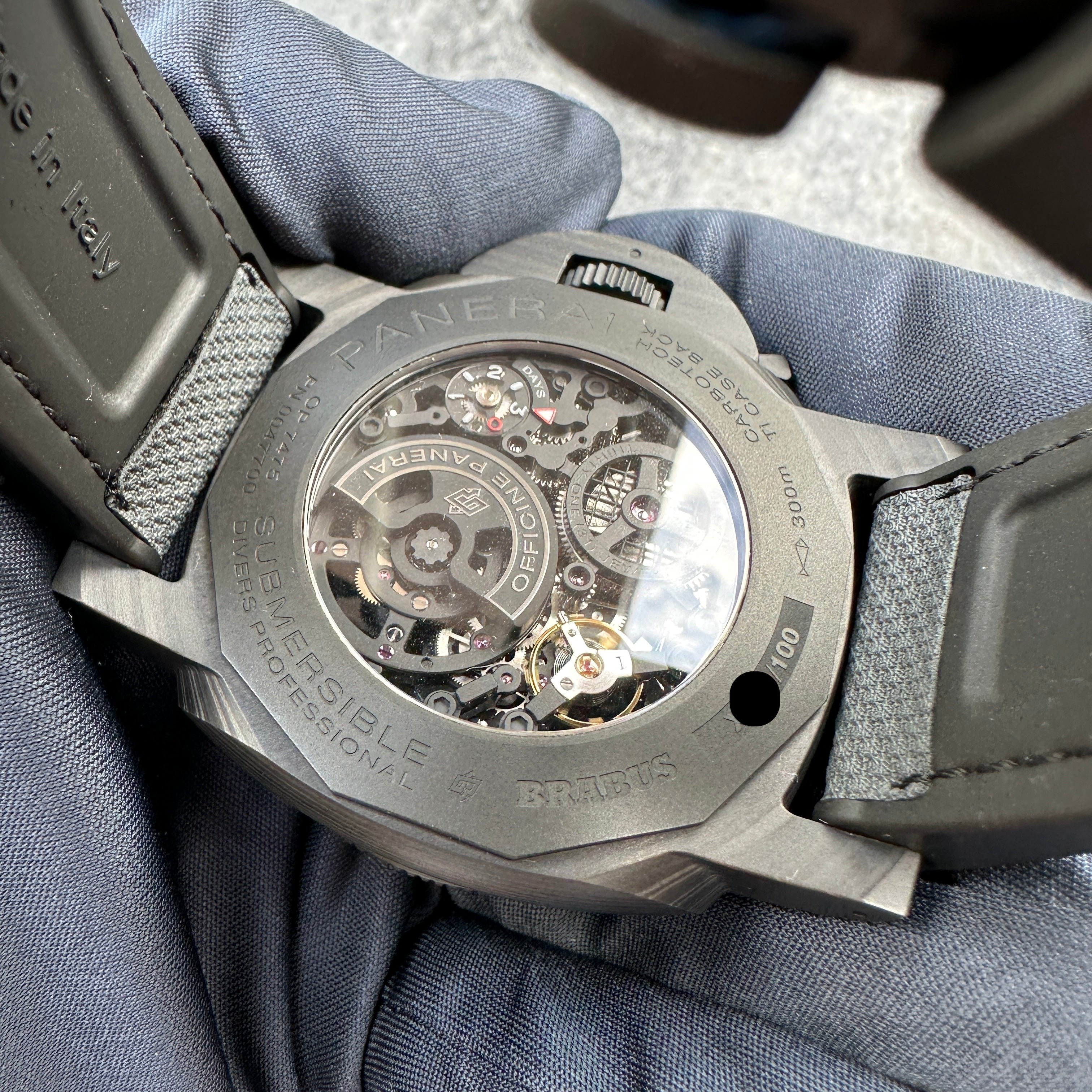 Submersible Carbotec S Brabus Black Ops Pam01240 / Limited Edition 1 of 100 / like new / Full Set + 2nd Strap / Firenze 2022