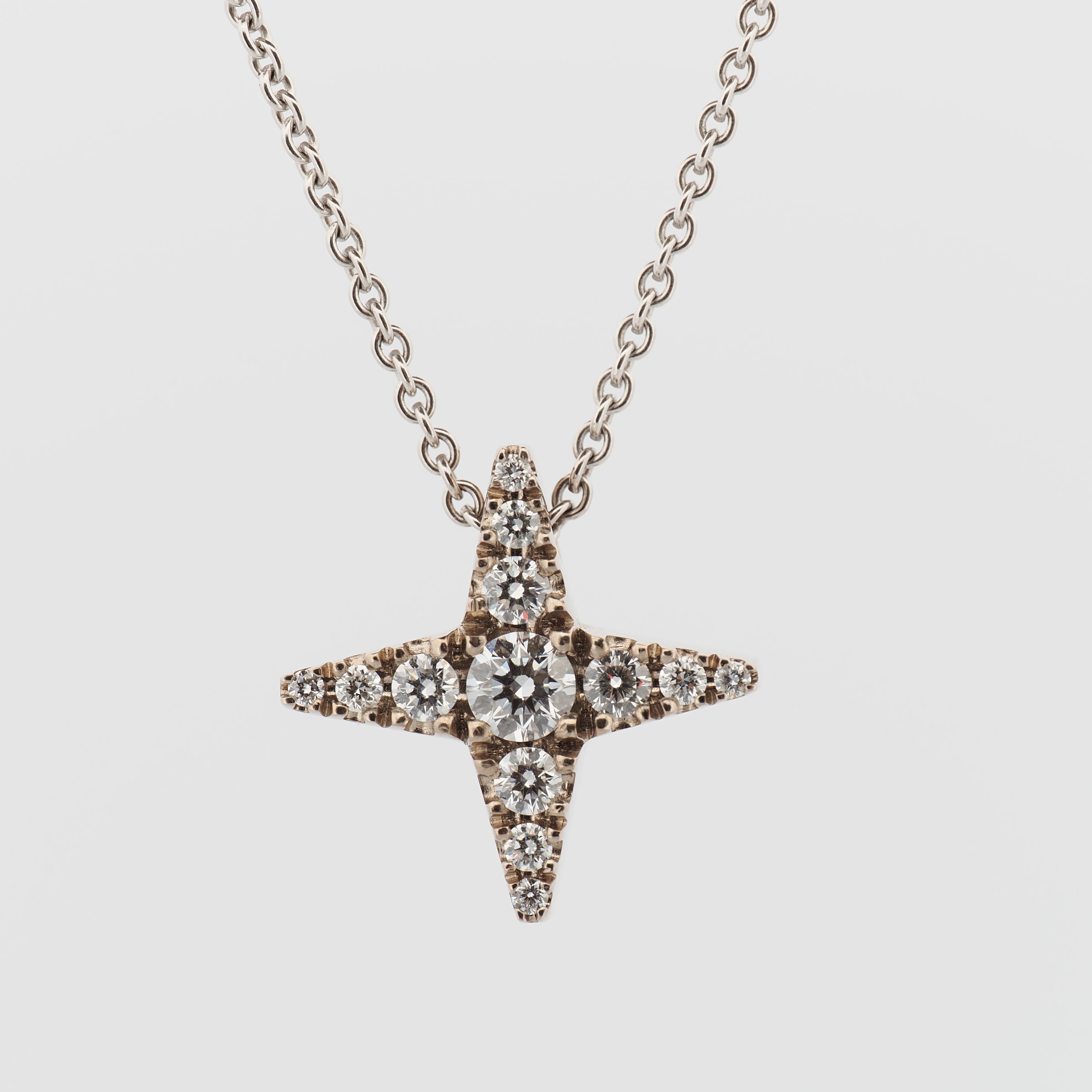 Collier Star M Weißgold mit Brillanten