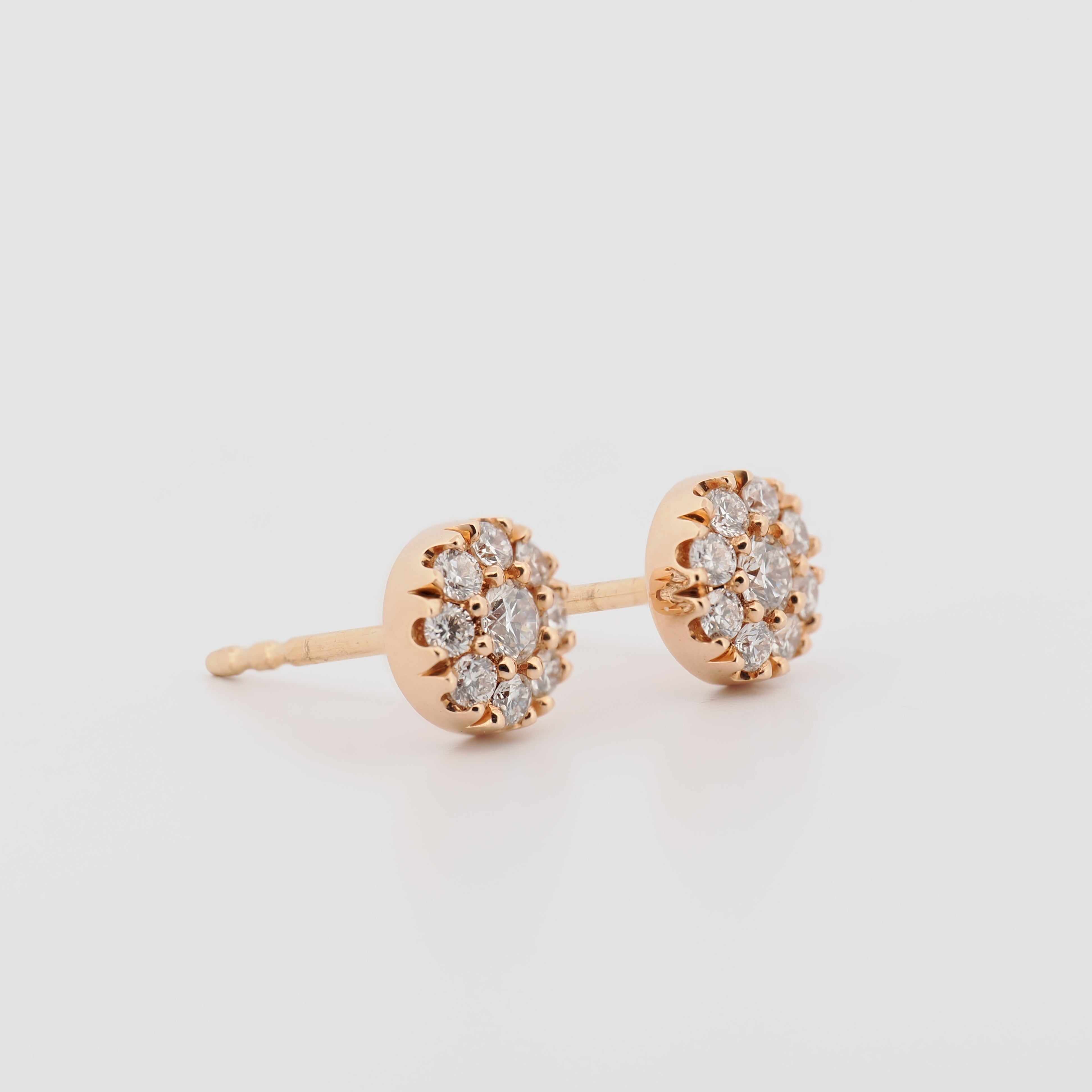 Ohrstecker in Roségold mit Brillanten