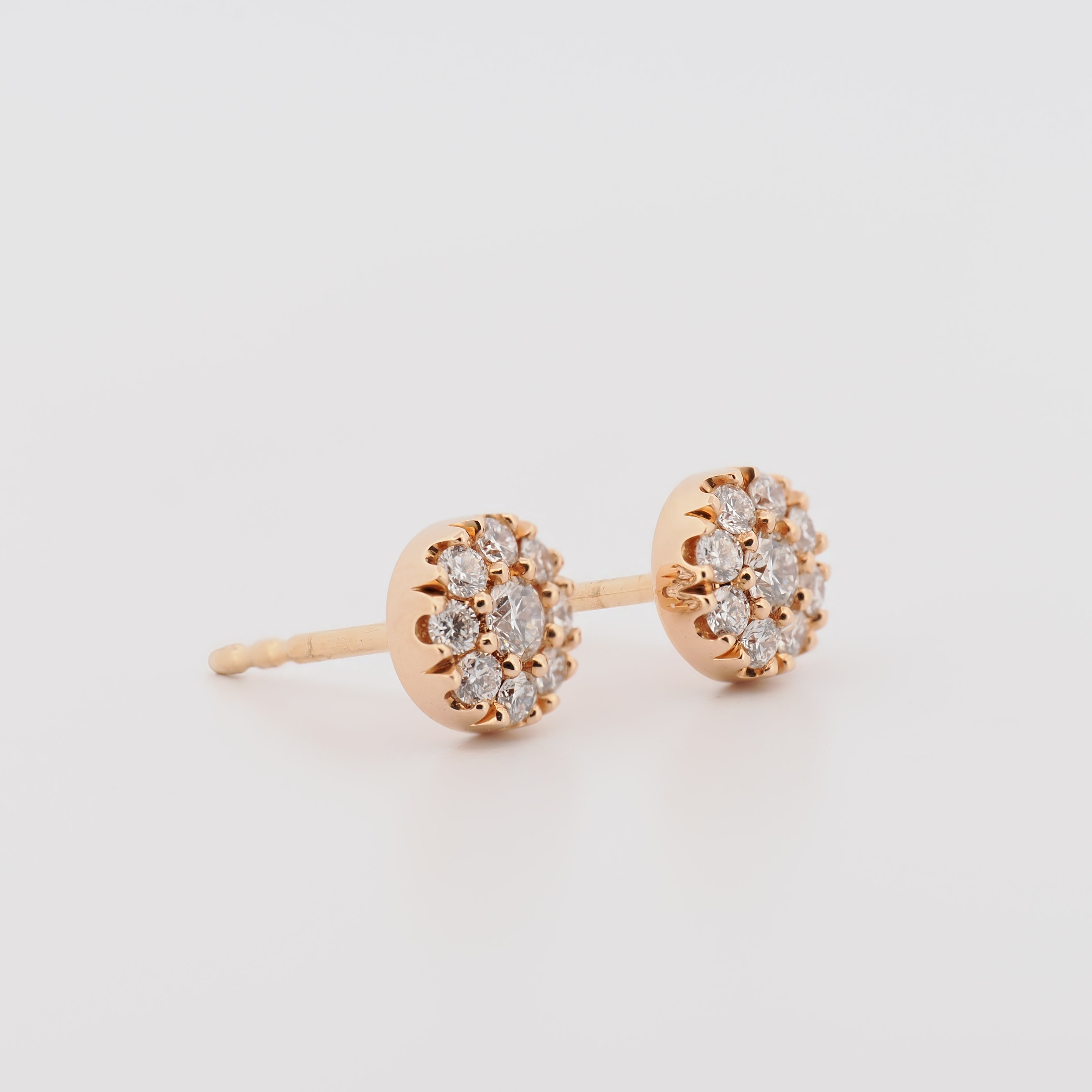 Ohrstecker in Roségold mit Brillanten