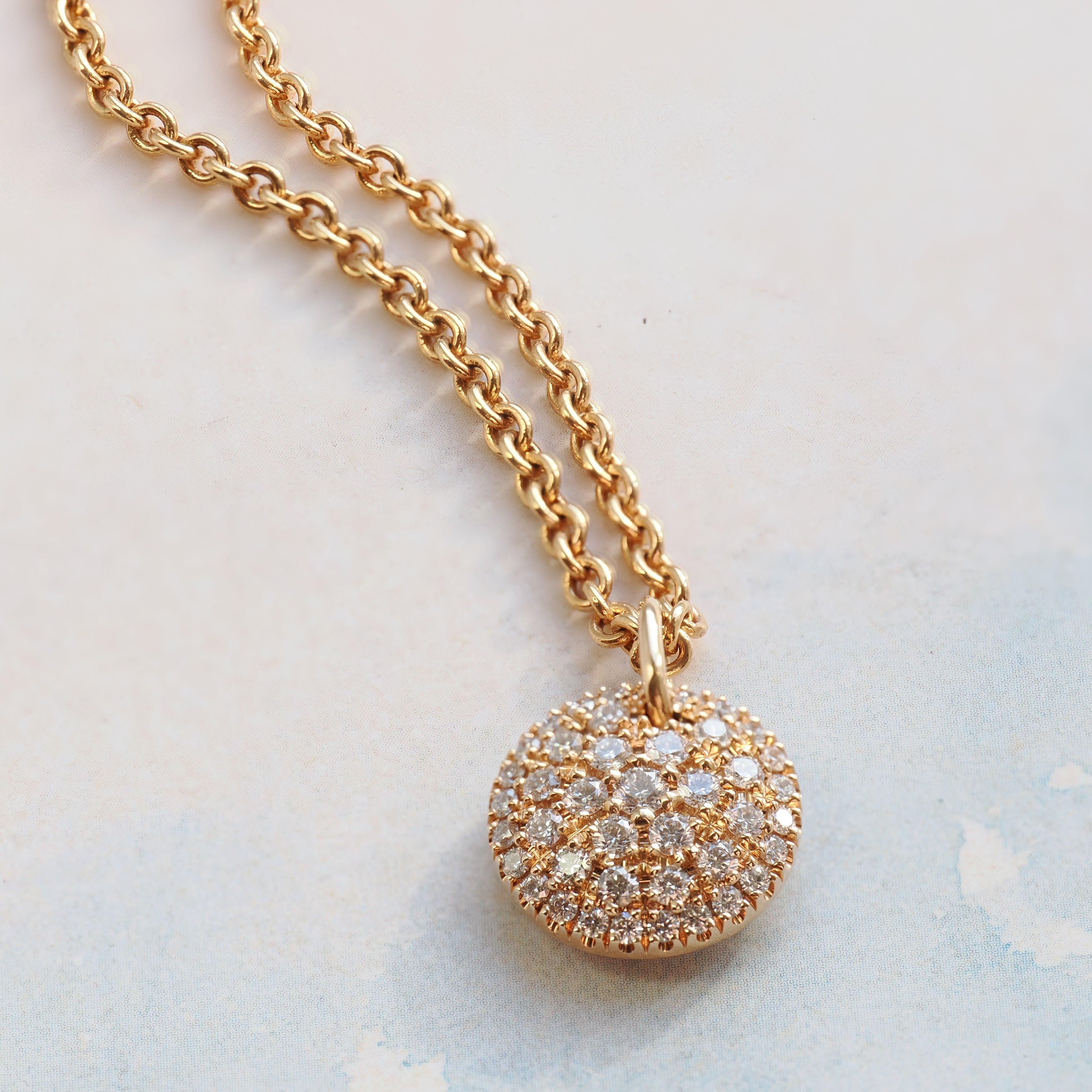 Collier mit Anhänger in Roségold und Brillanten