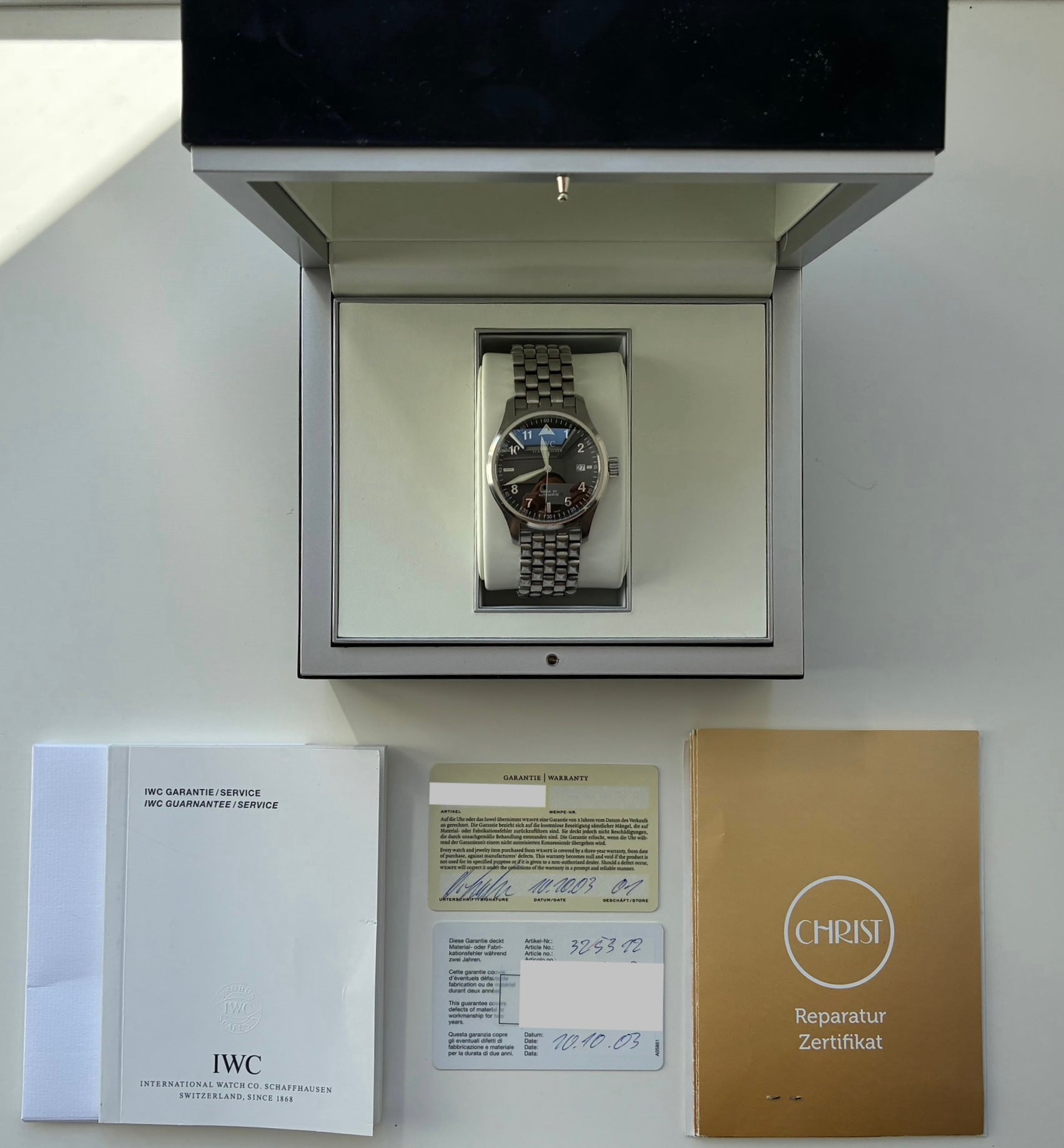 IWC Spitfire Mark XV Automatik-Uhr im geöffneten Original-Karton mit Papieren