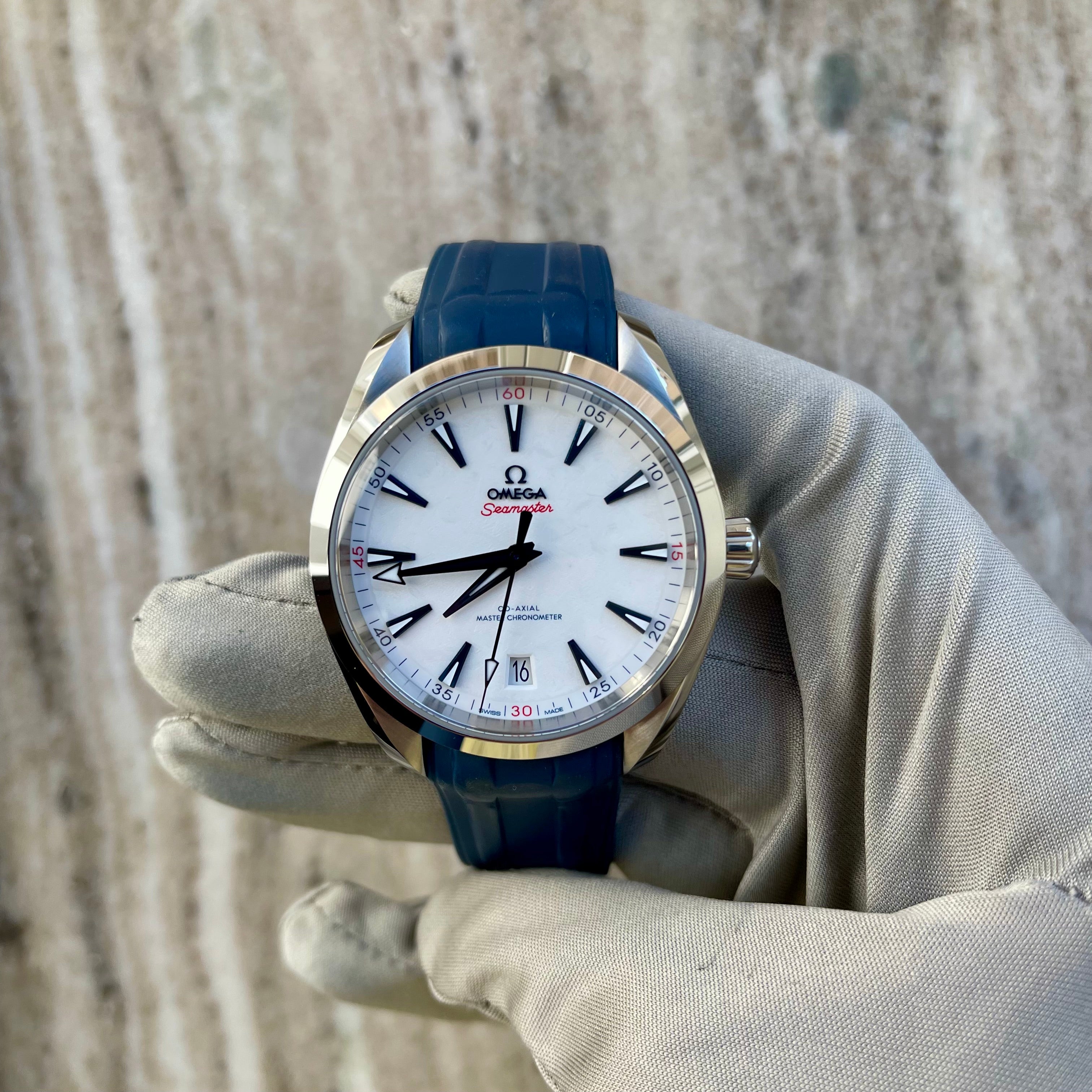 Omega Seamaster Aqua Terra Rubber (2022)