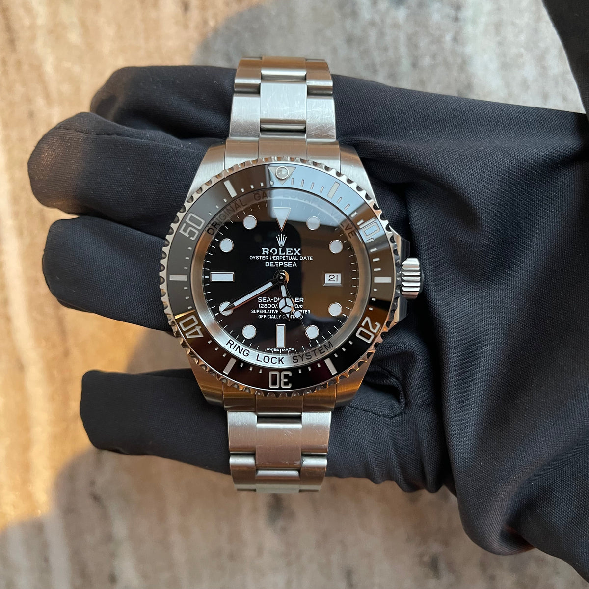 Sea-Dweller Deepsea Black Dial 44 Full Set / Very good condt. / on stock 2018 - Juwelier Spliedt