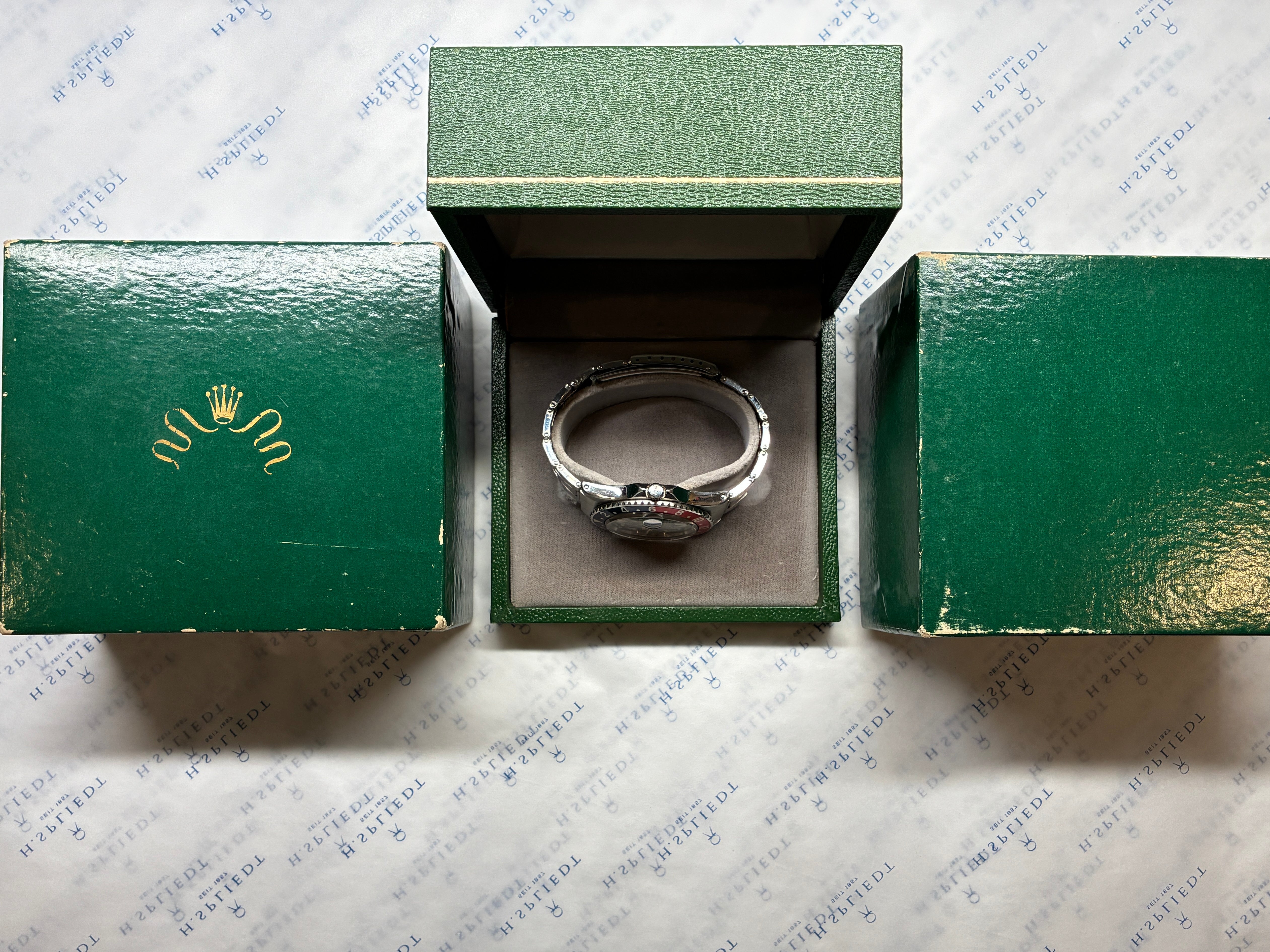 GMT-Master / Vintage / Radium / Pointed crown guard / org. Box / Glossy Gilt Dial / Vintage / 1963 / very good condt. / Rolex Rivet Stratch Bracelet