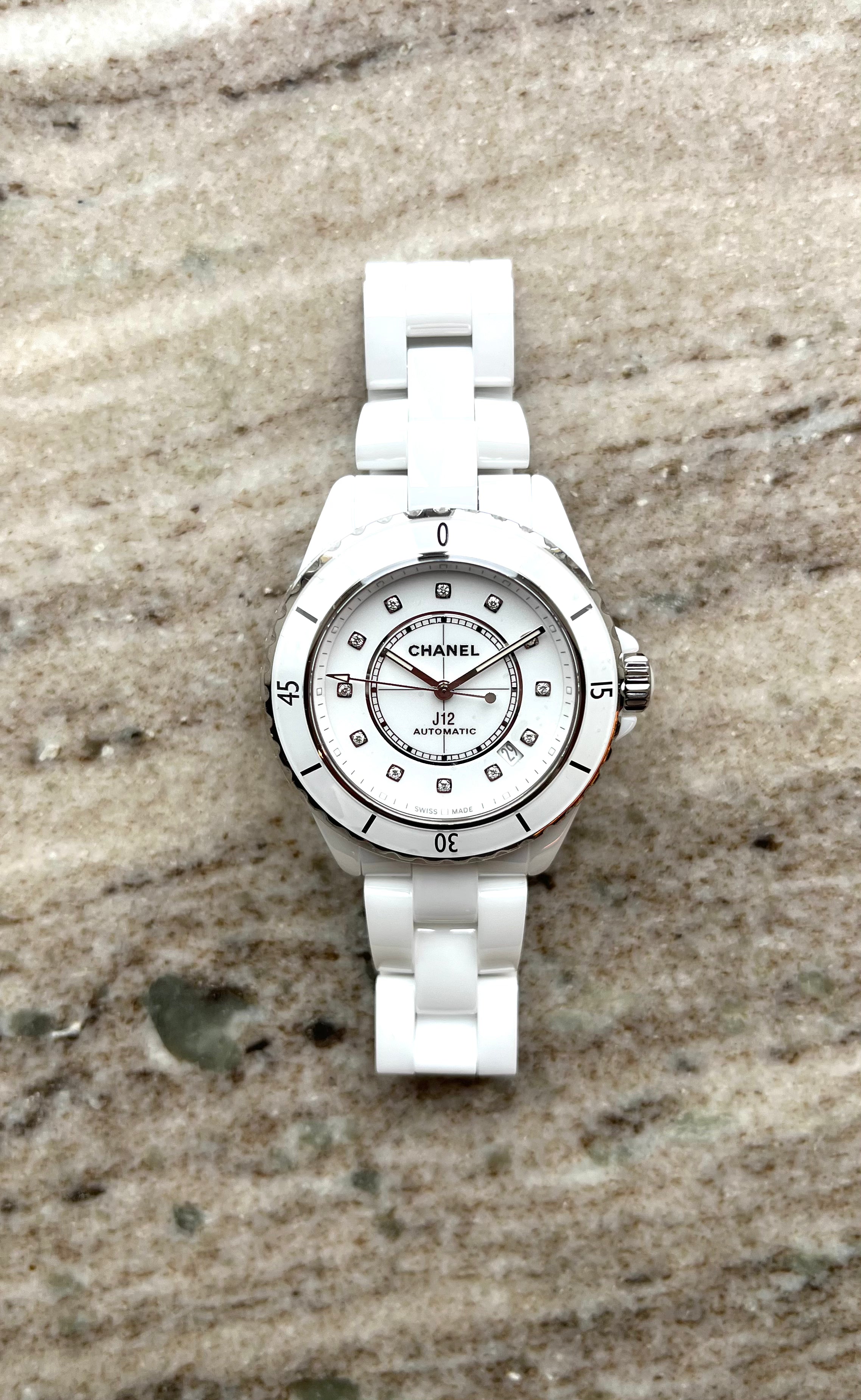 Chanel J12 38mm Automatic Uhr mit weißem Keramikarmband und Zifferblatt