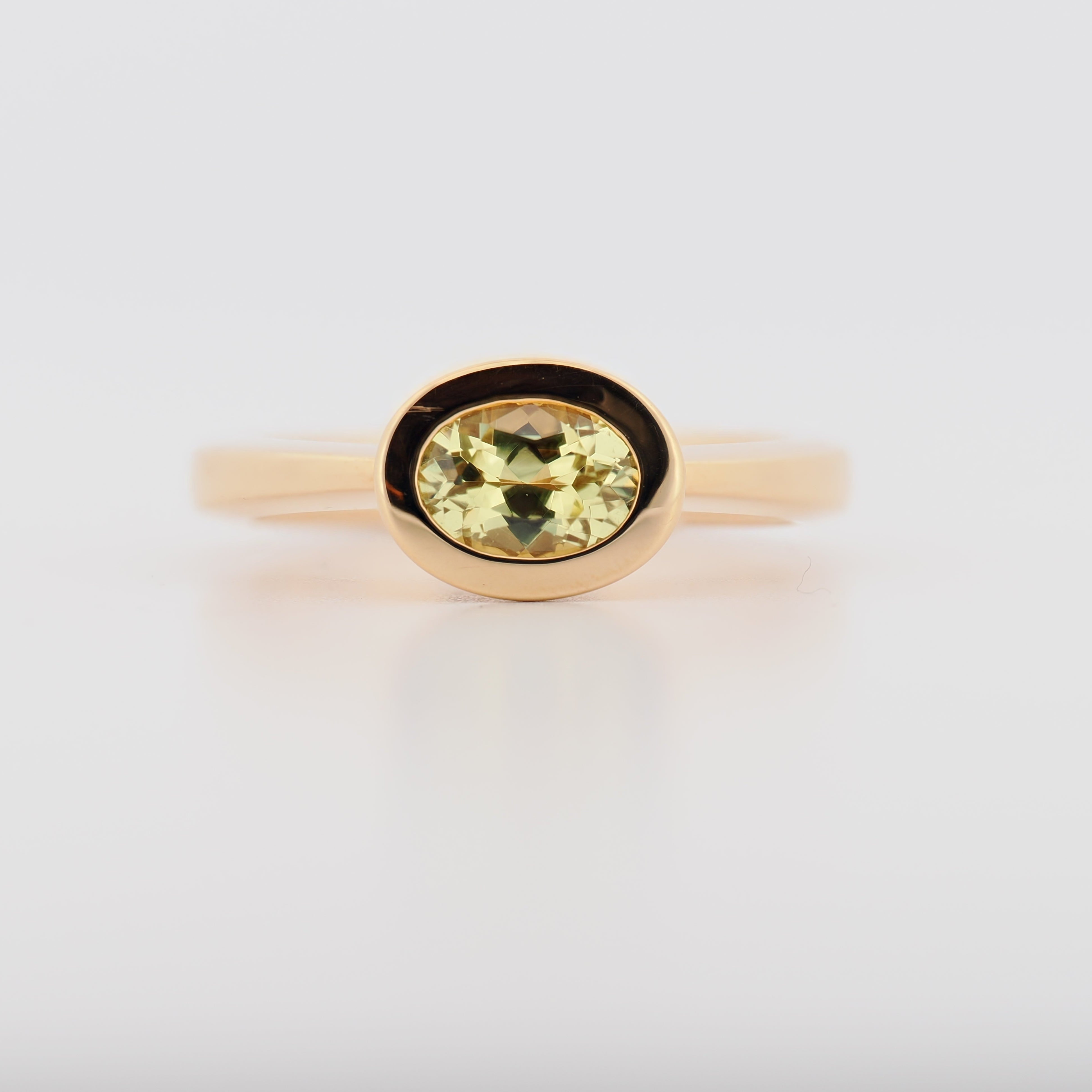 Ring mit Chrysoberyll in Roségold