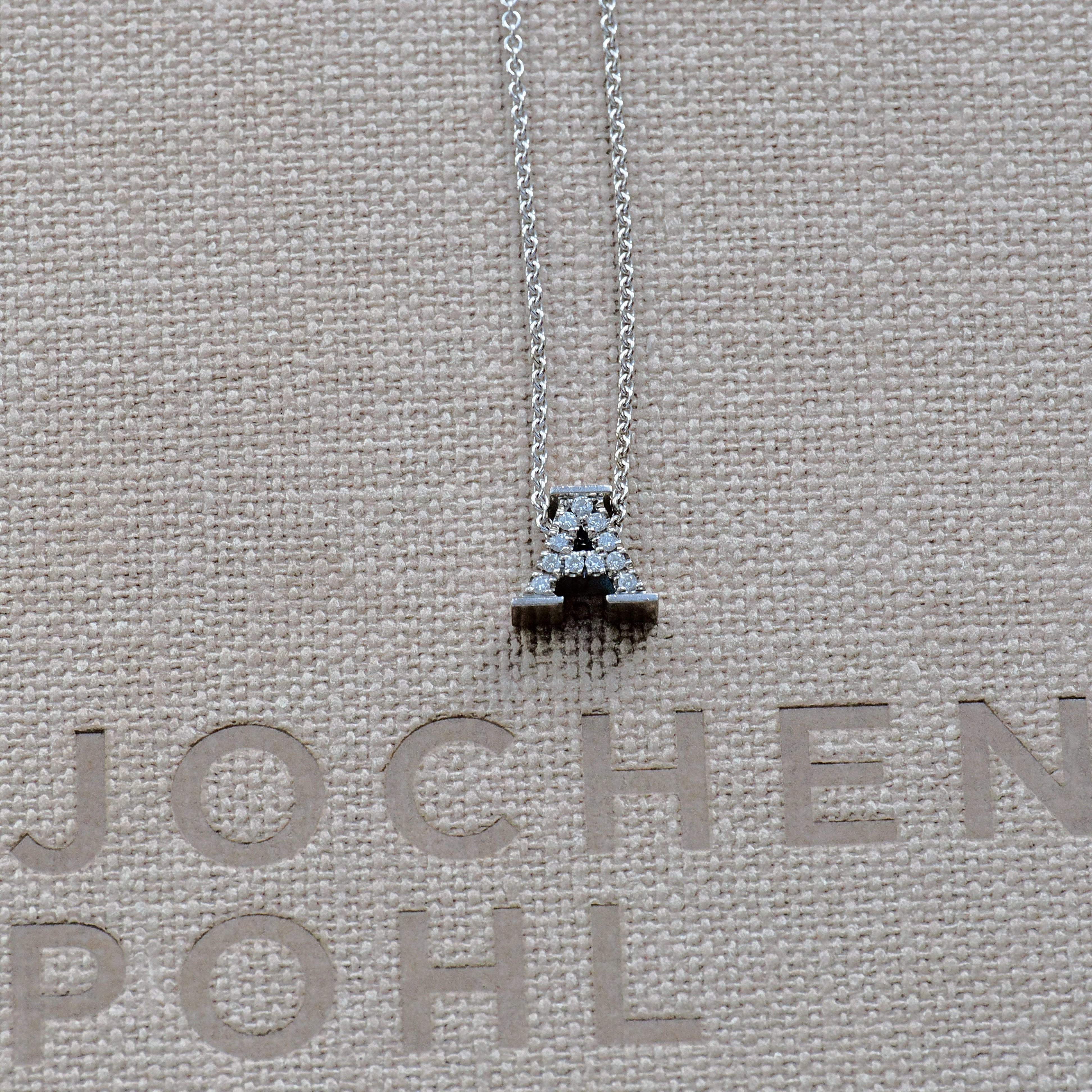 Collier Buchstabe "A" mit Brillanten 18K Weißgold